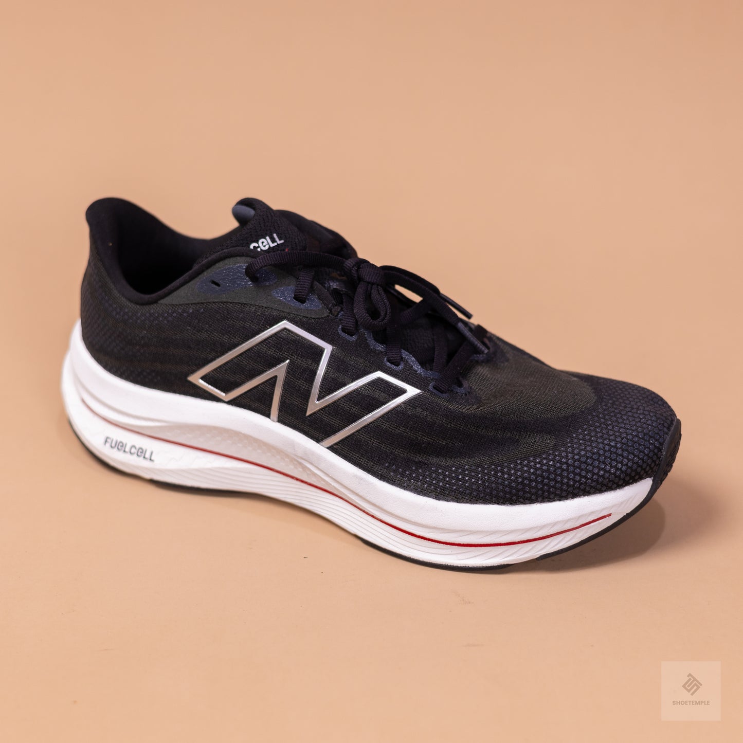 New Balance FuelCell Walker Elite Sneaker