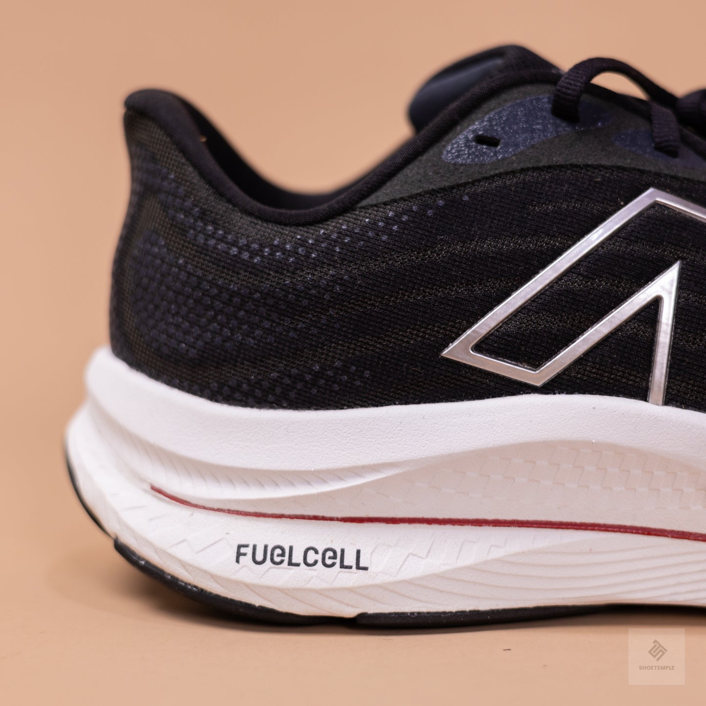 New Balance FuelCell Walker Elite Sneaker