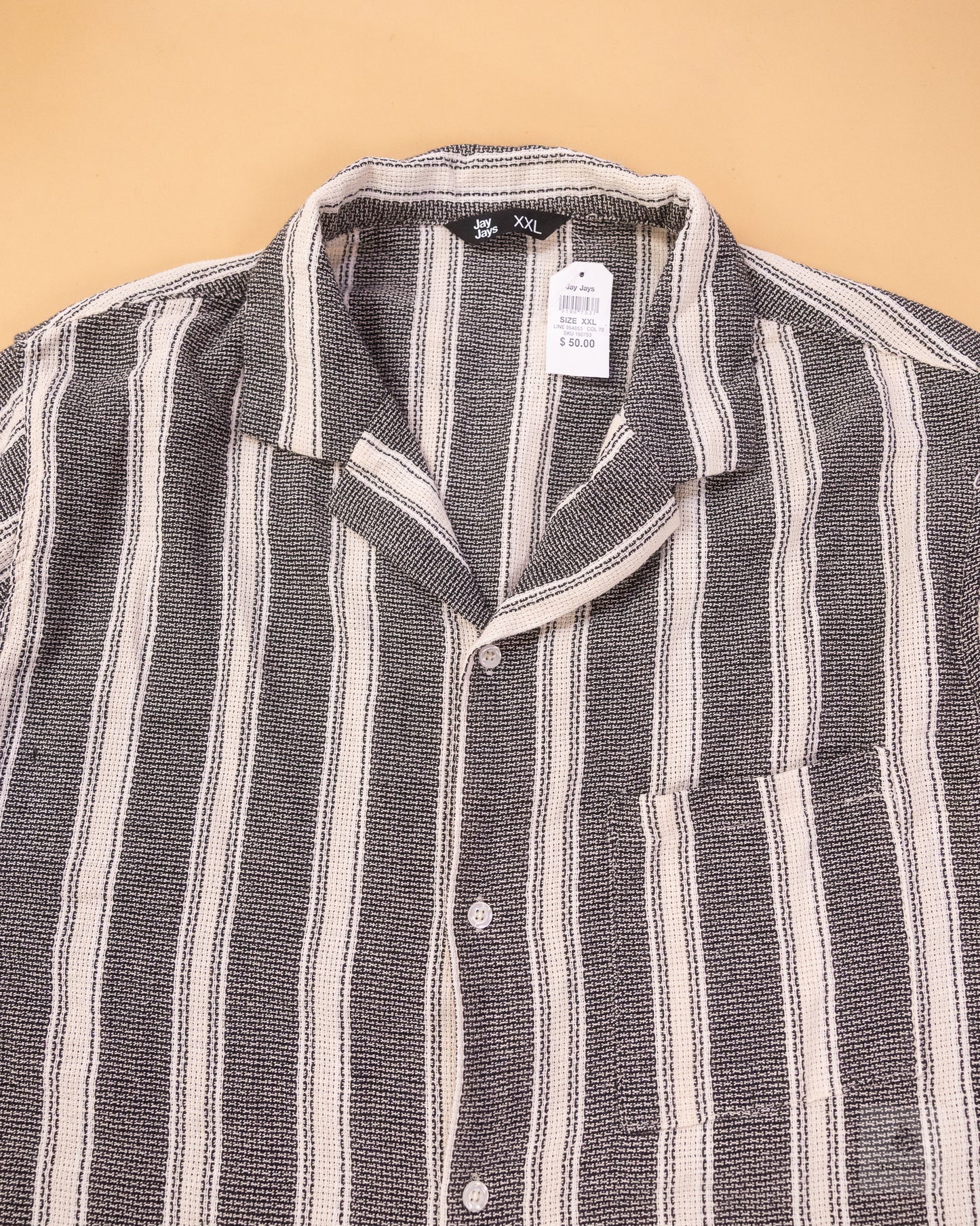 Short-sleeve resort collar shirt