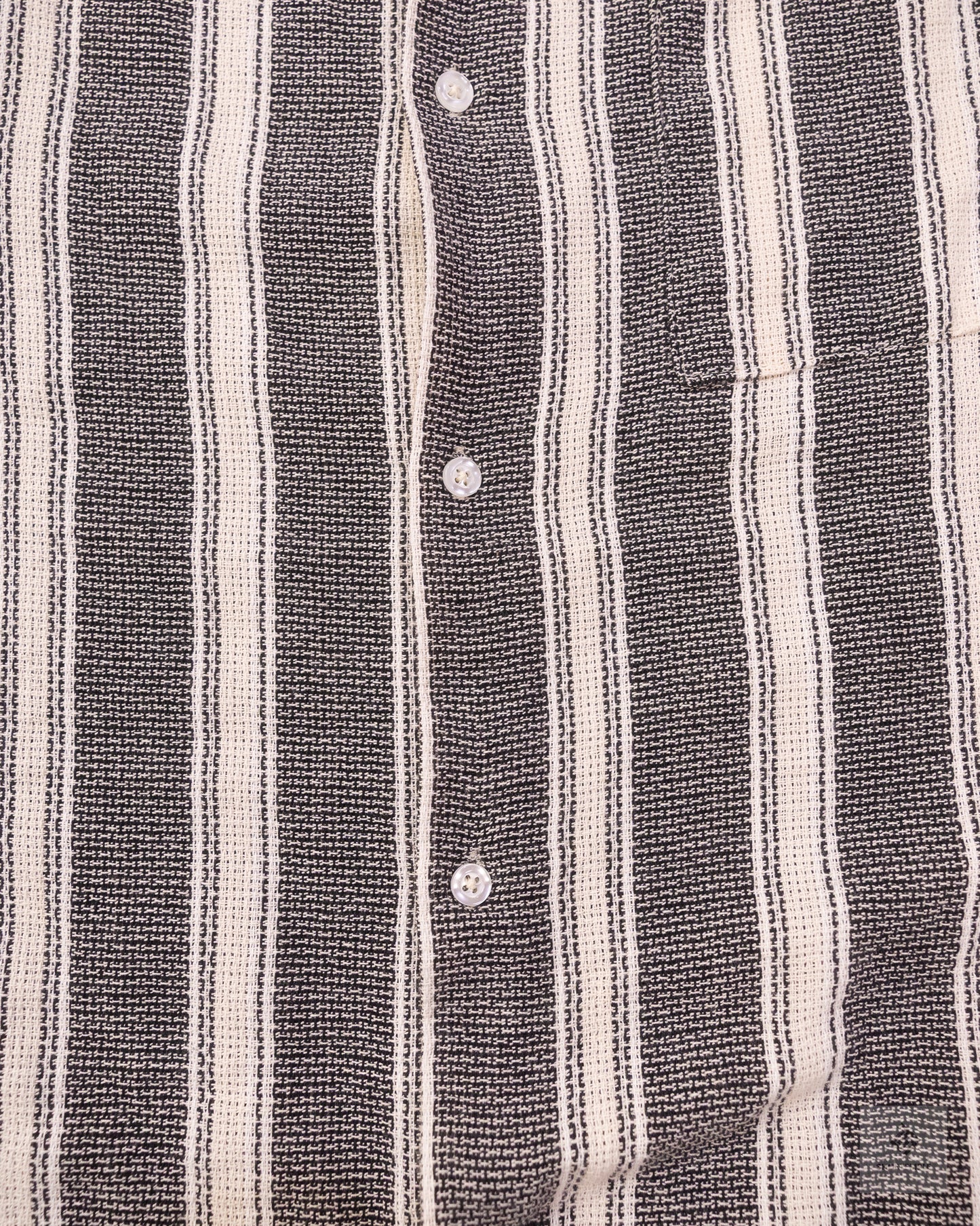 Short-sleeve resort collar shirt