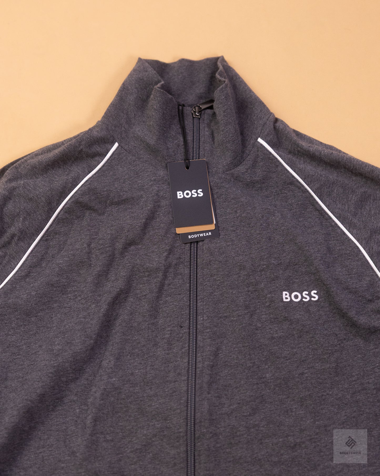 HUGO BOSS embroidered-logo zip-up jacket