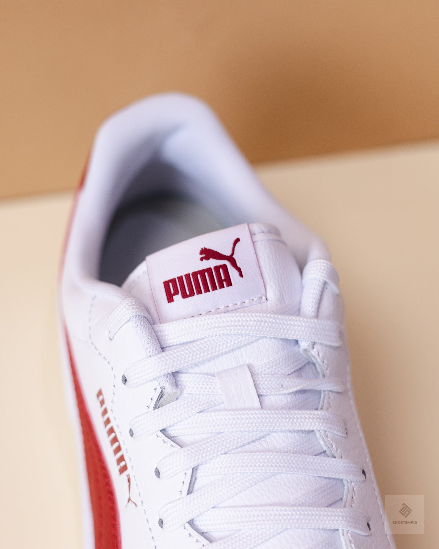 Puma Caracal sneakers