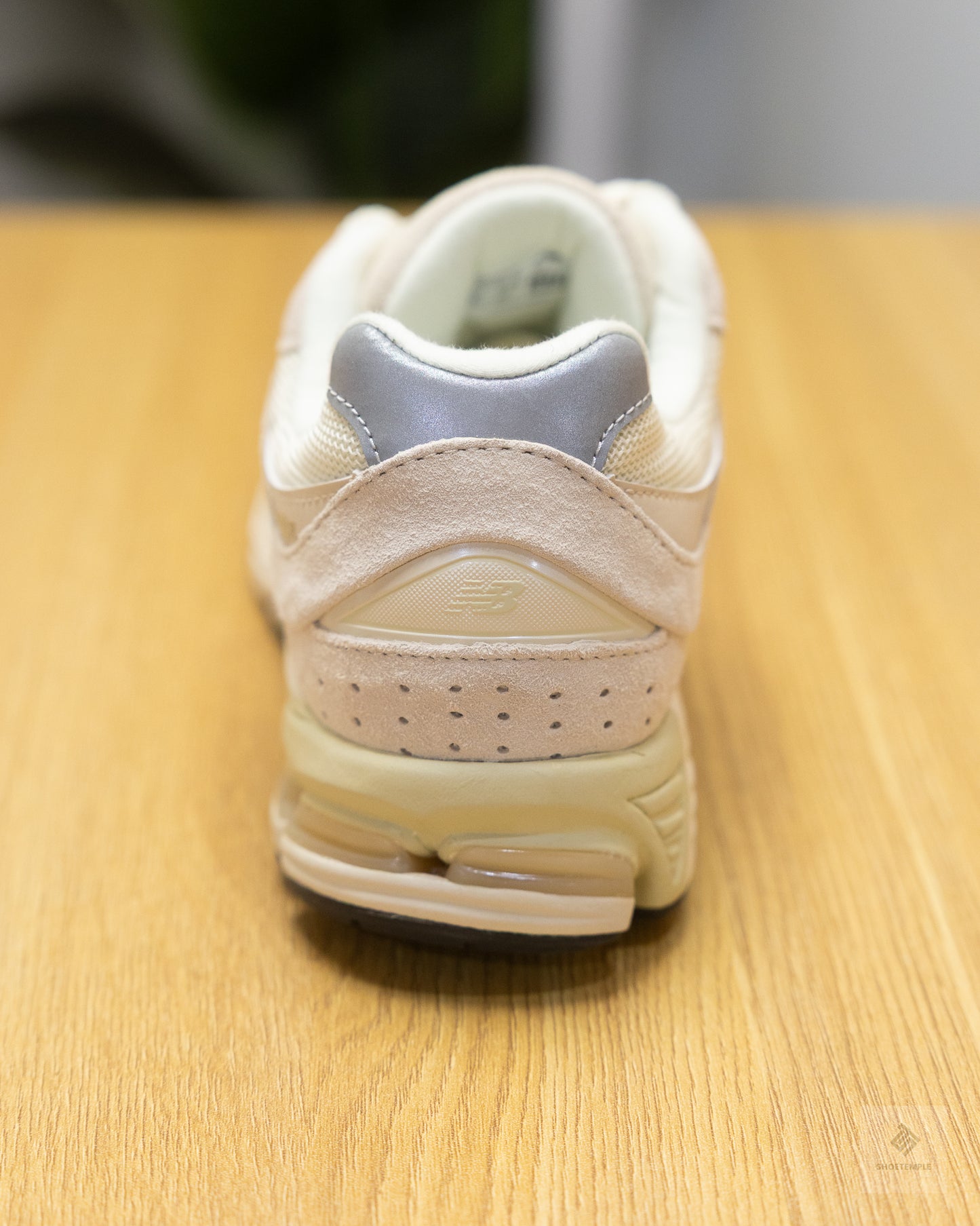 New Balance 2002R sneaker