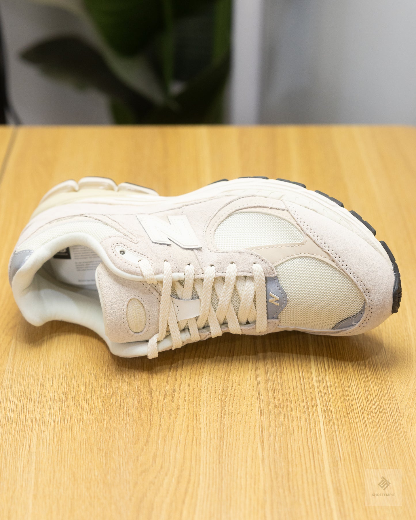 New Balance 2002R sneaker