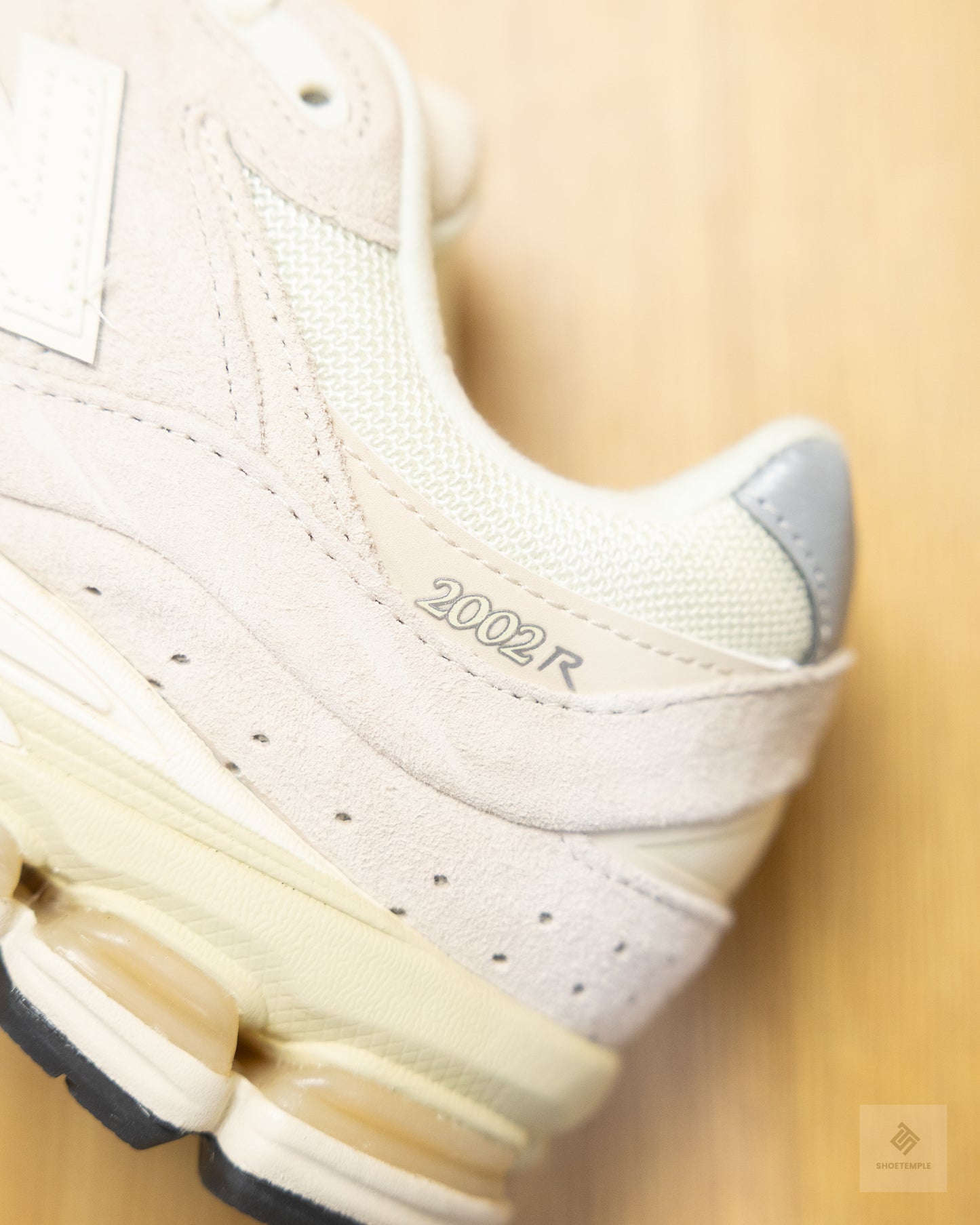 New Balance 2002R sneaker