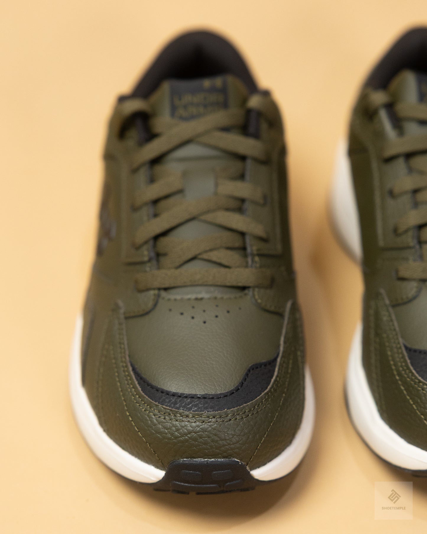 Under Armour Edge Leather men's training shoes Green