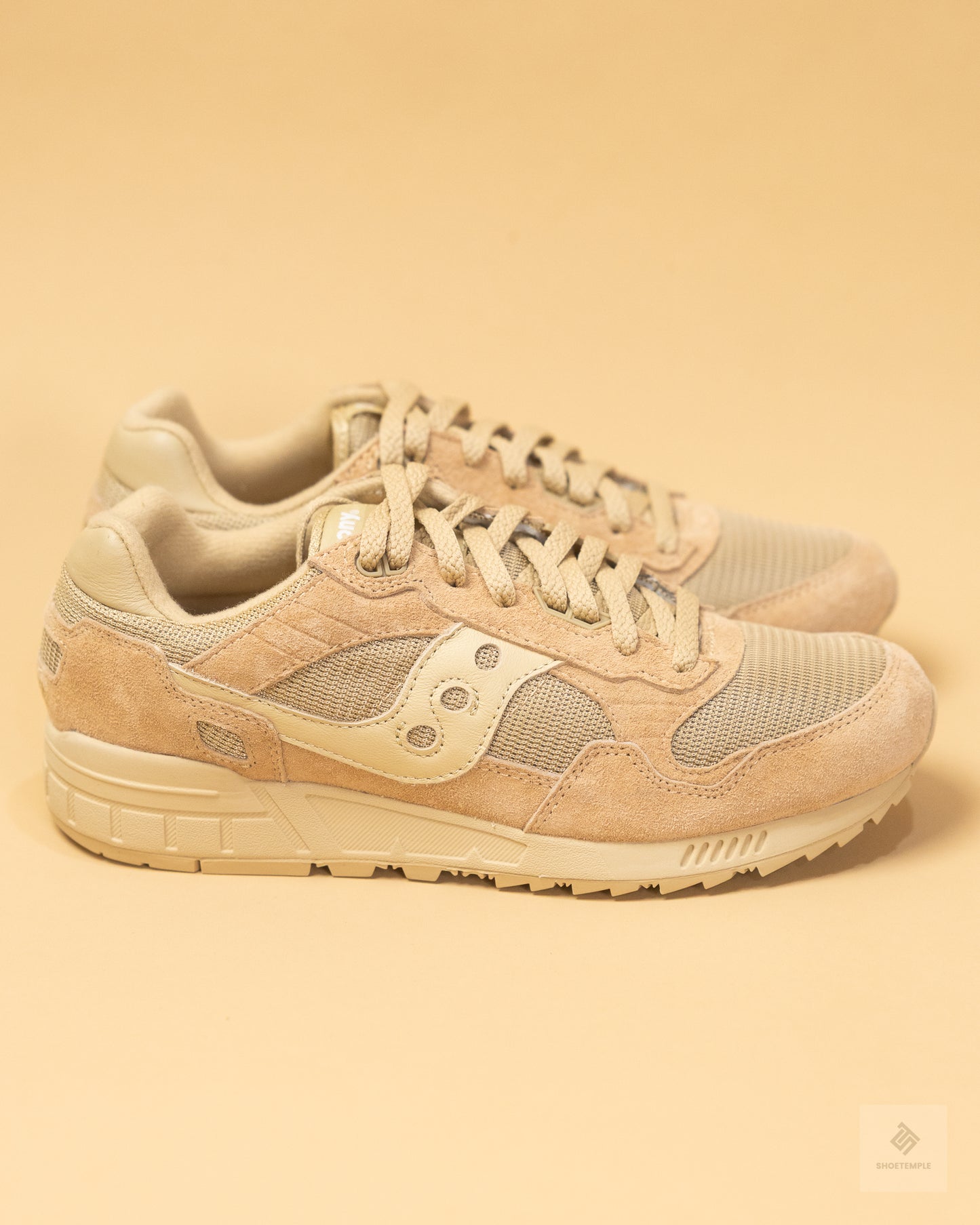 Saucony Shadow 5000 sneakers in the "Sand" beige