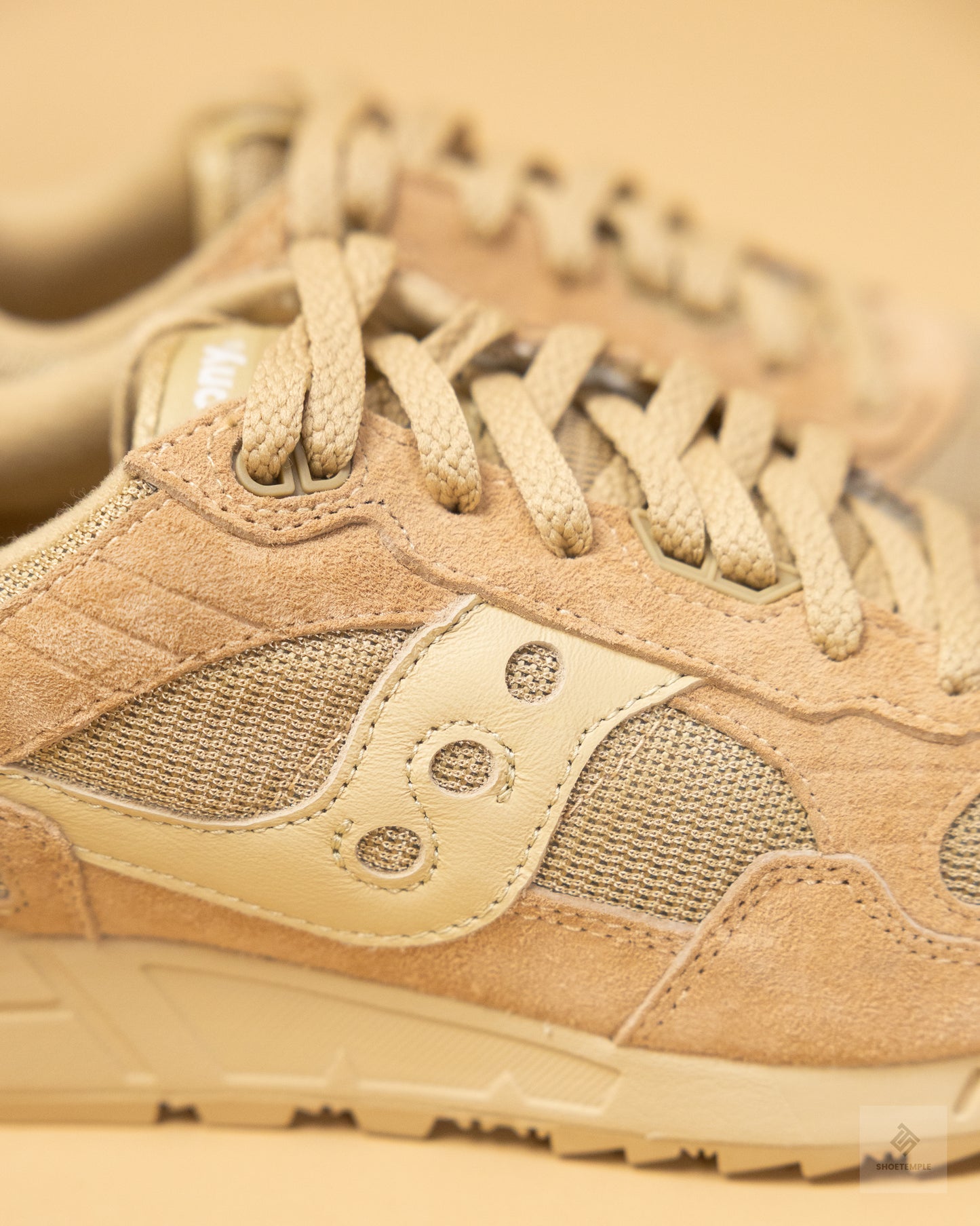 Saucony Shadow 5000 sneakers in the "Sand" beige