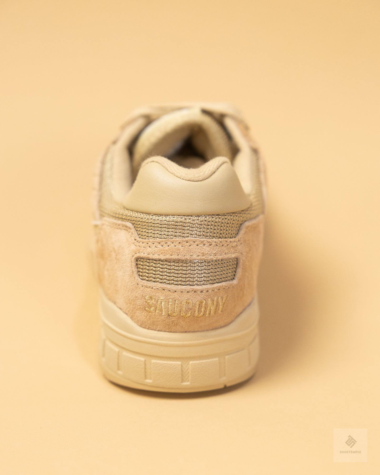 Saucony Shadow 5000 sneakers in the "Sand" beige