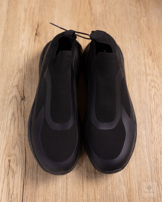 Zara All Black Sneaker
