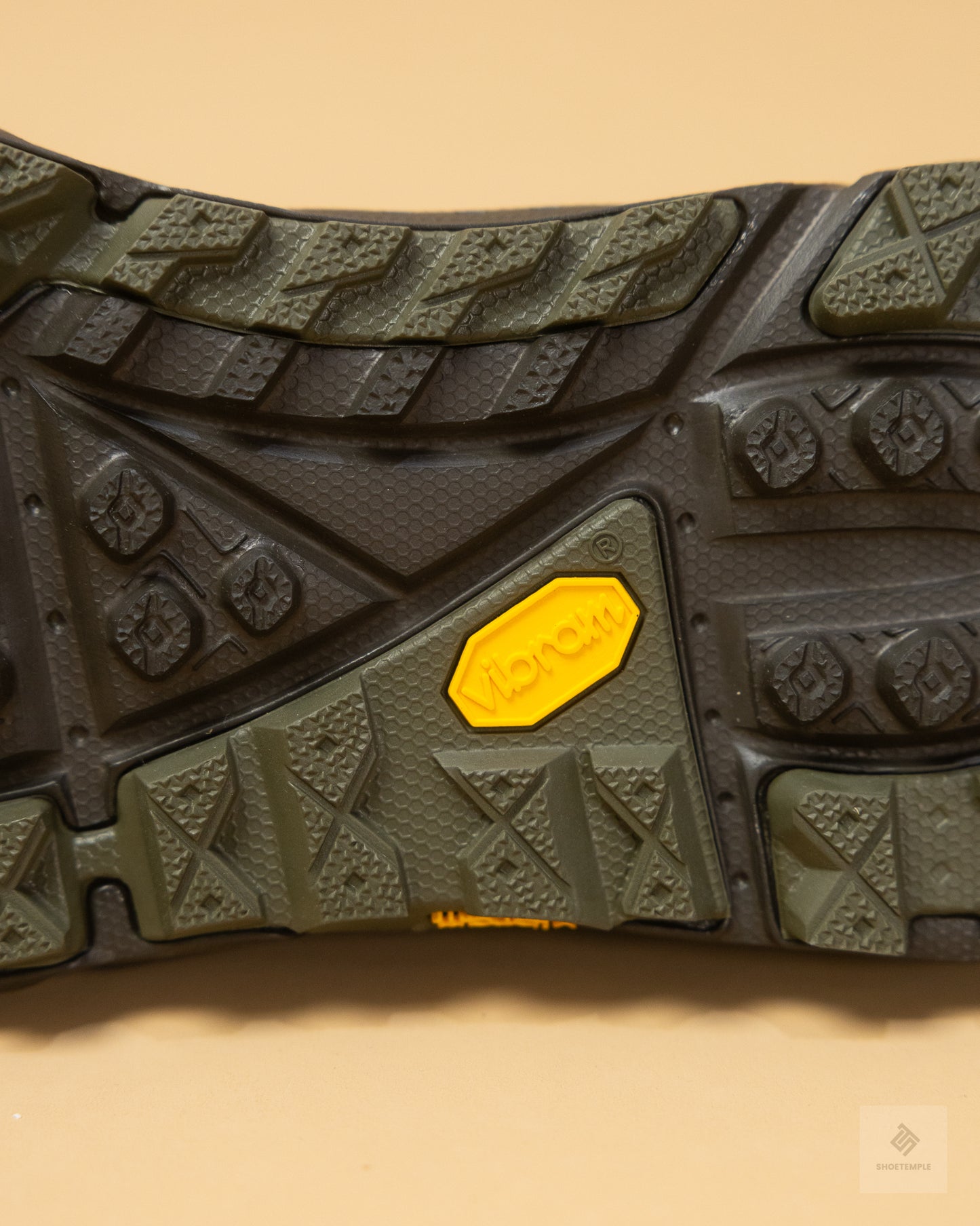 Hoka One One Tor Summit TP