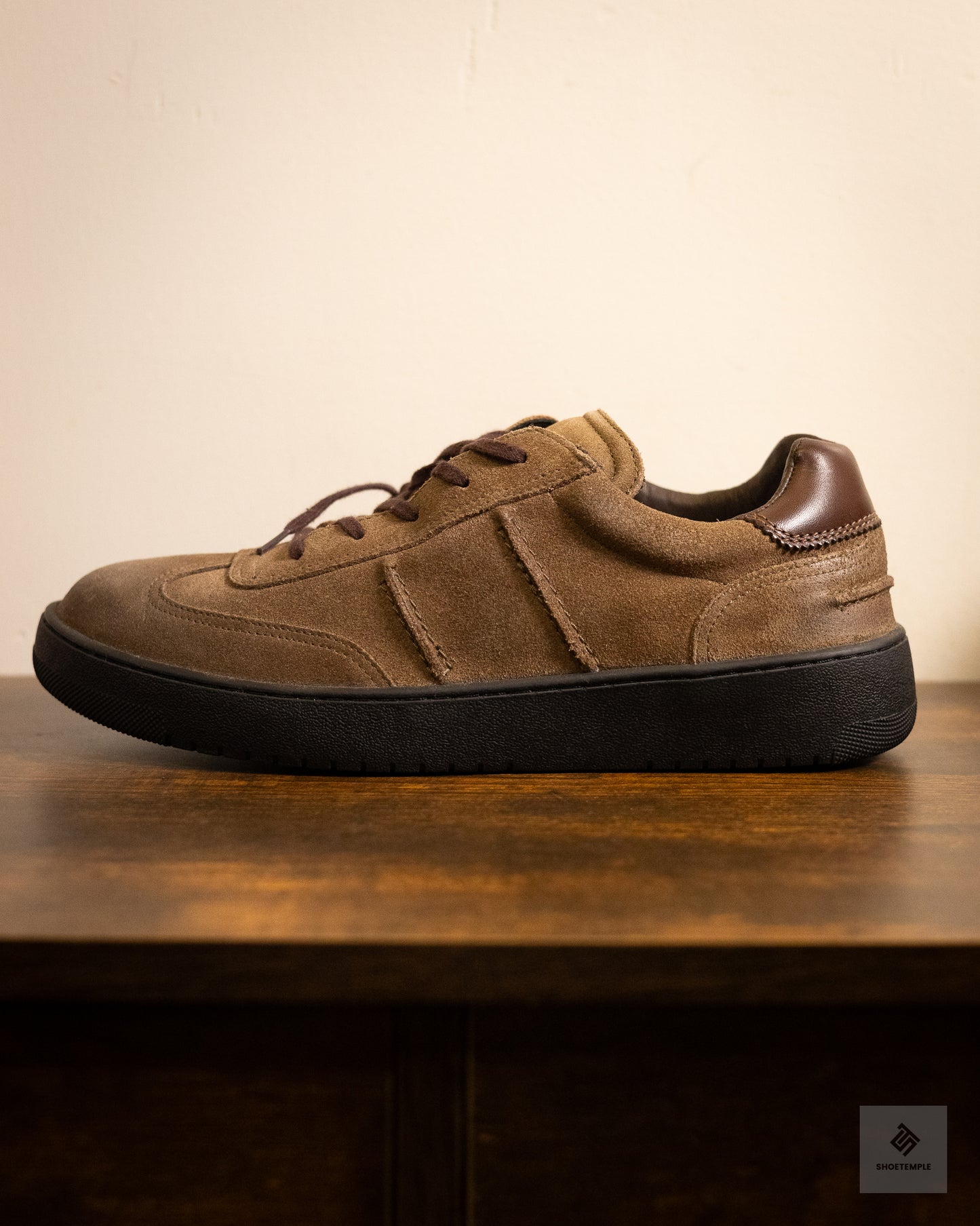 ROAN Beige Suede Sneaker