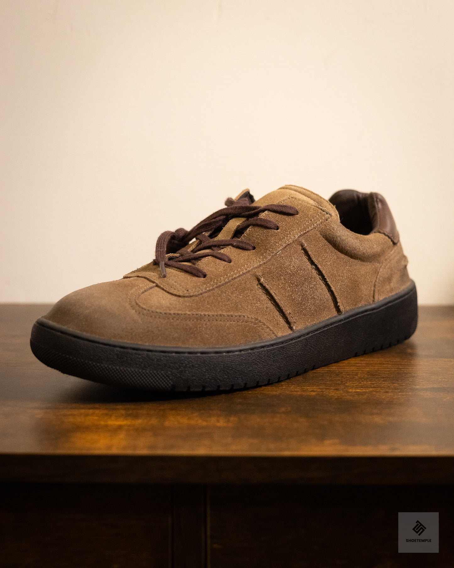 ROAN Beige Suede Sneaker
