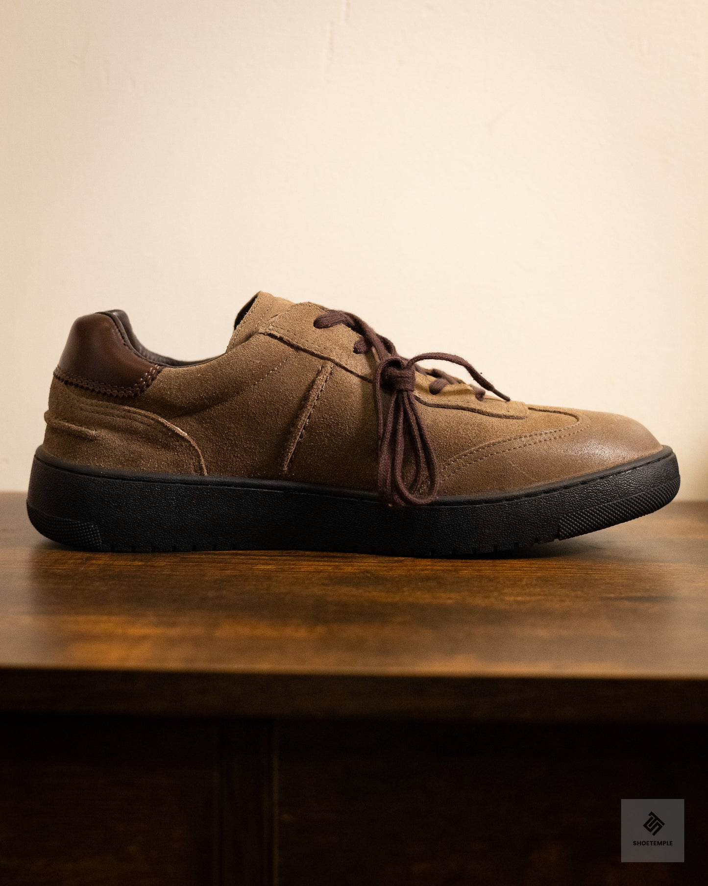 ROAN Beige Suede Sneaker