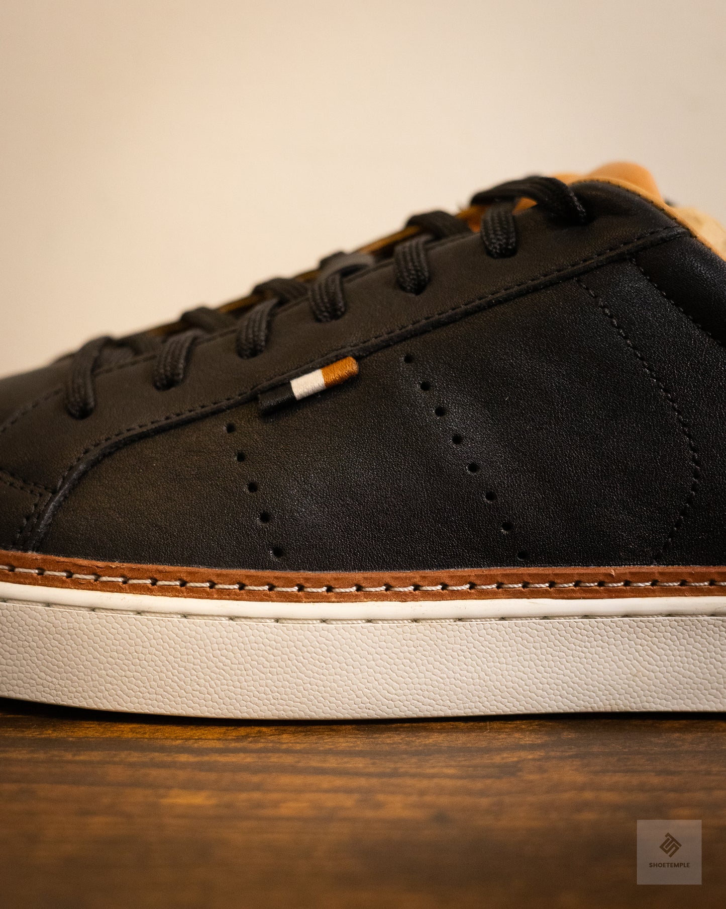 Allen Edmonds Men's Alpha Lace-up Sneaker
