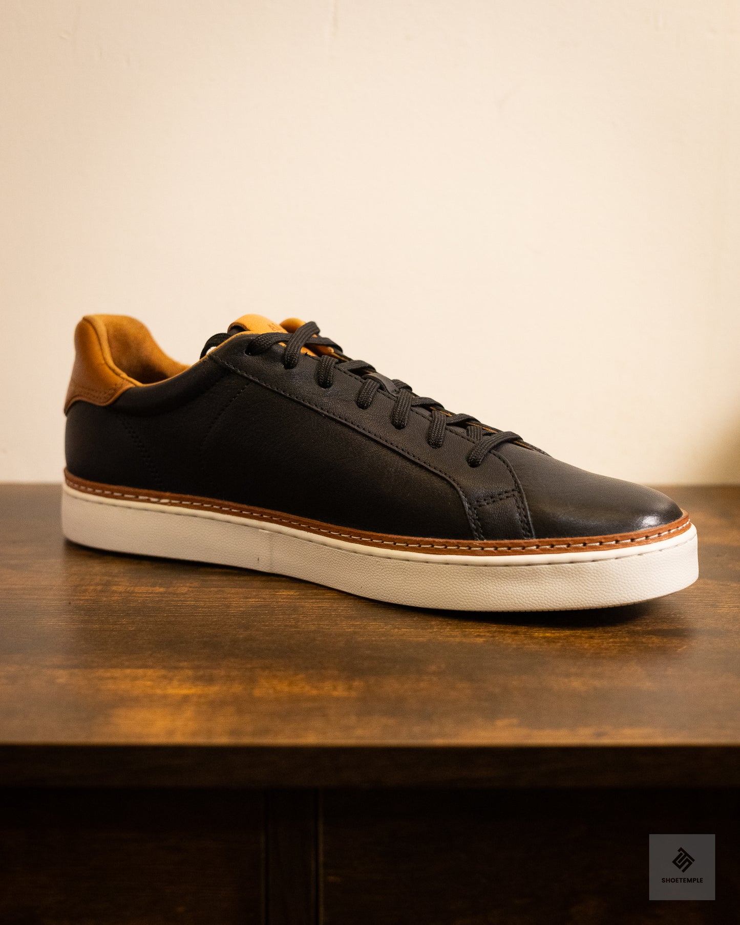 Allen Edmonds Men's Alpha Lace-up Sneaker
