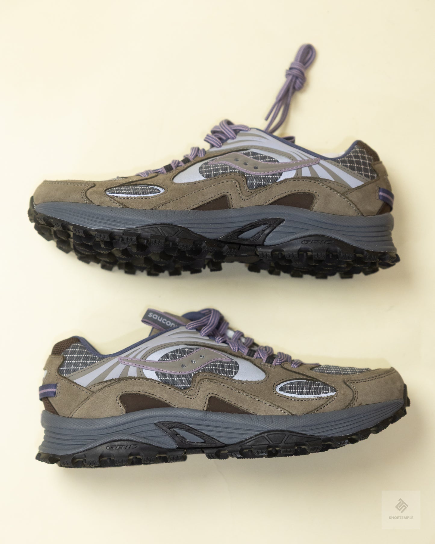 Saucony Grid Aura X Sneaker