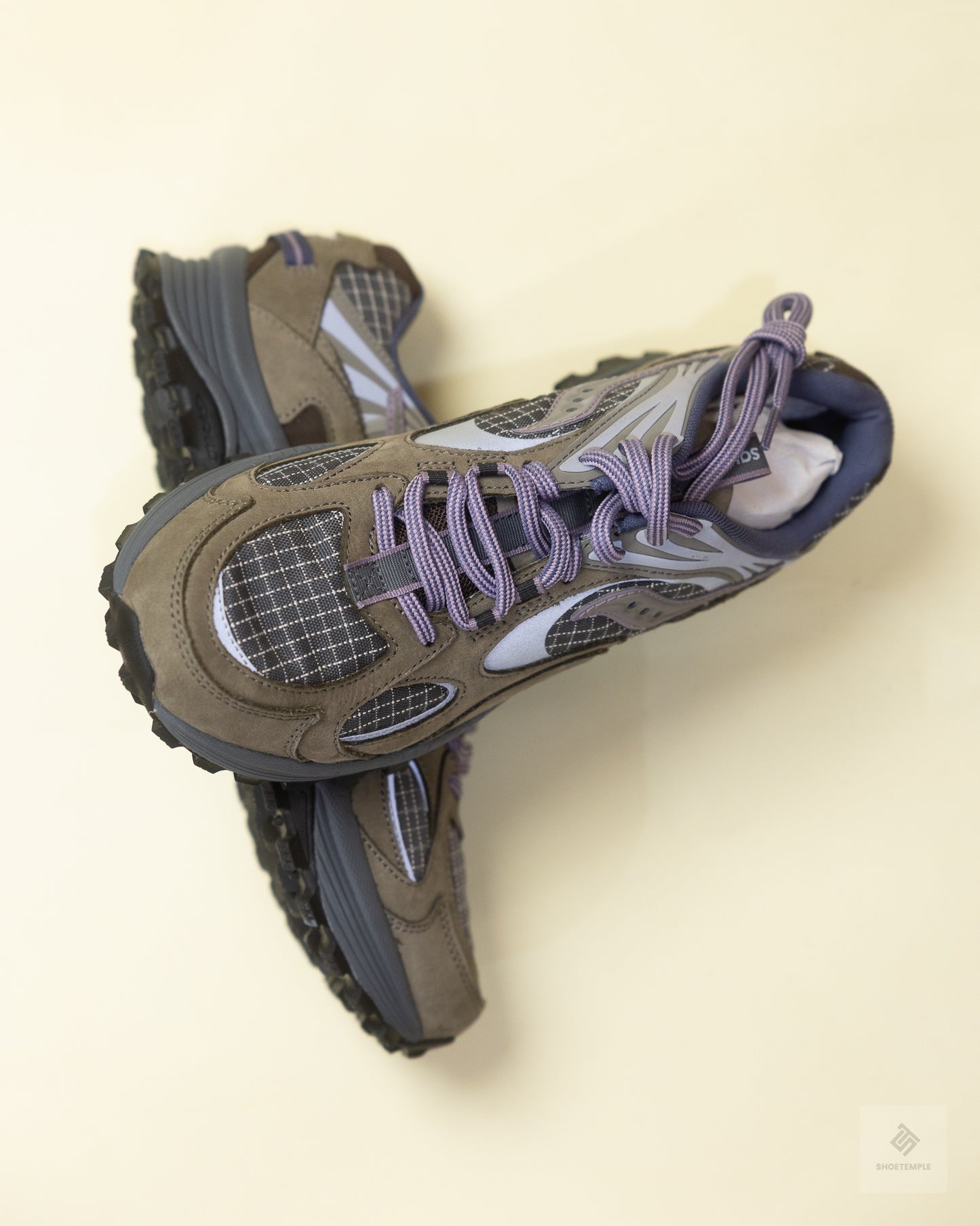 Saucony Grid Aura X Sneaker