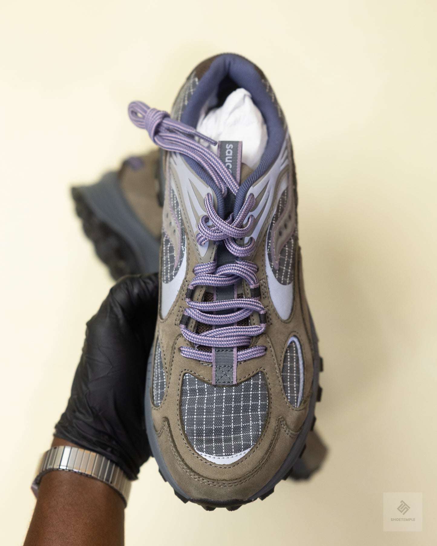 Saucony Grid Aura X Sneaker