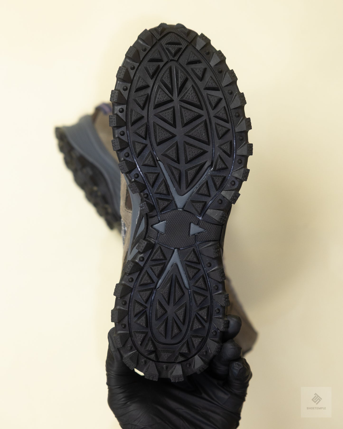 Saucony Grid Aura X Sneaker