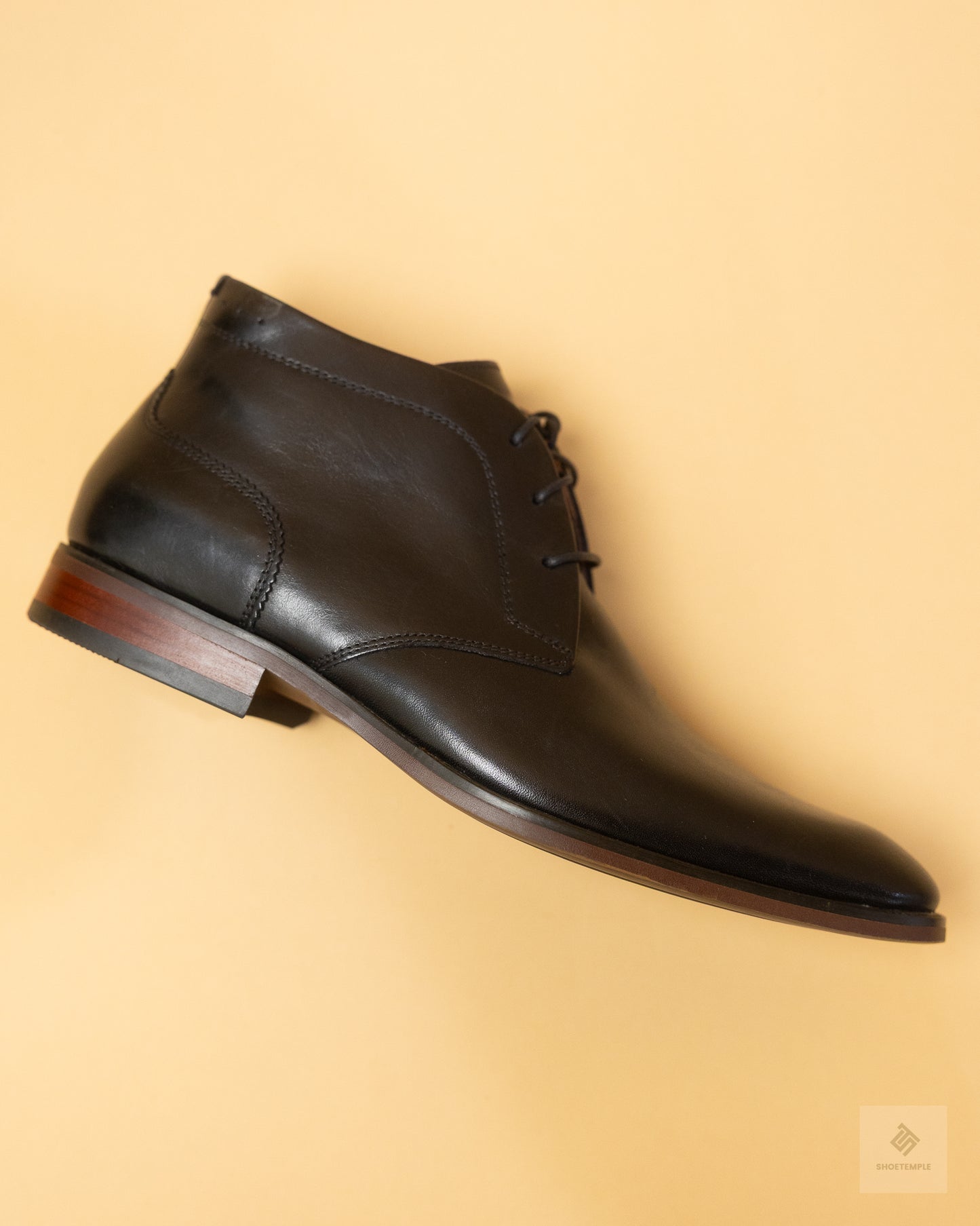 Florsheim Men's Rucci Plain Toe Chukka Boots