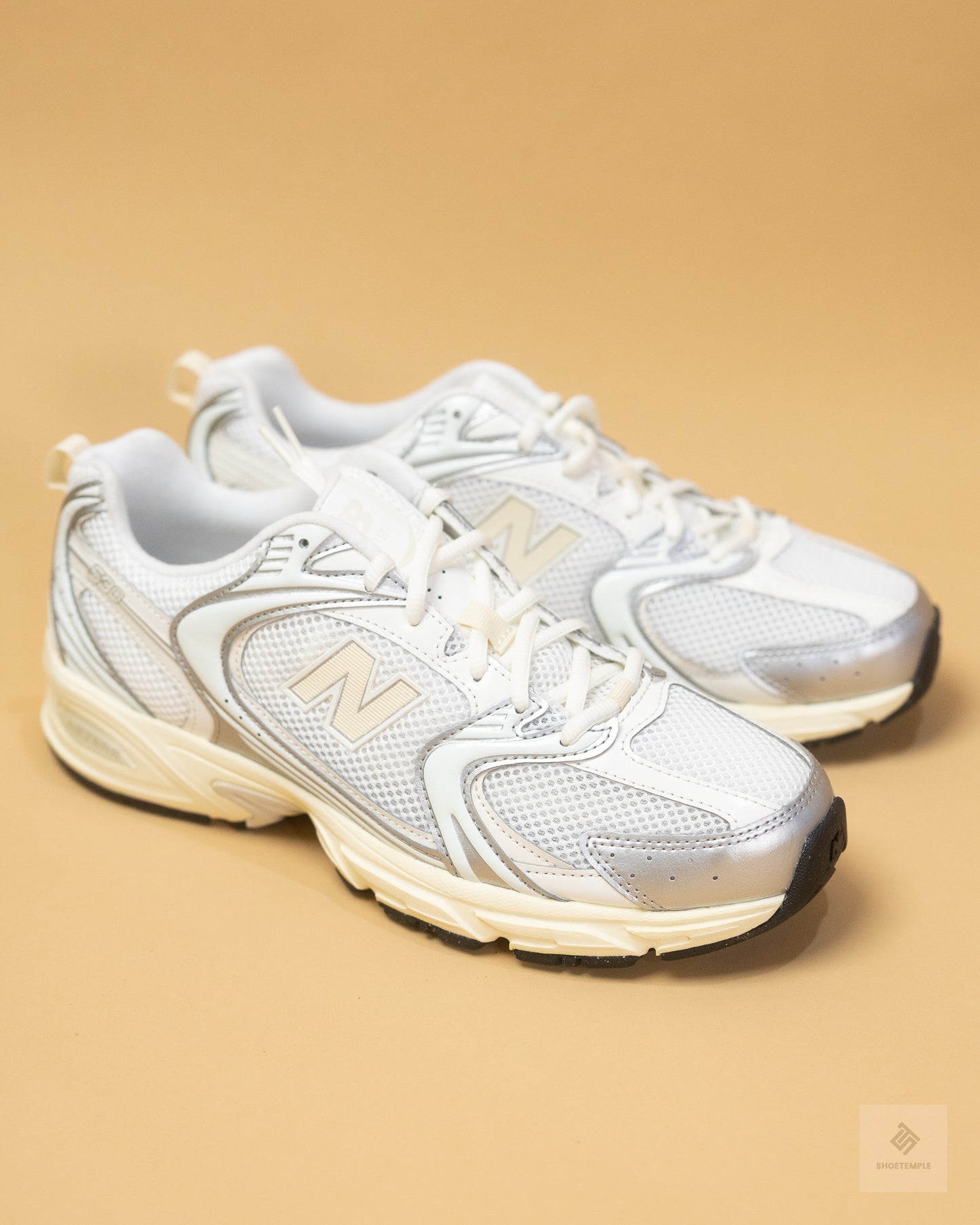 New Balance 530 Sneakers