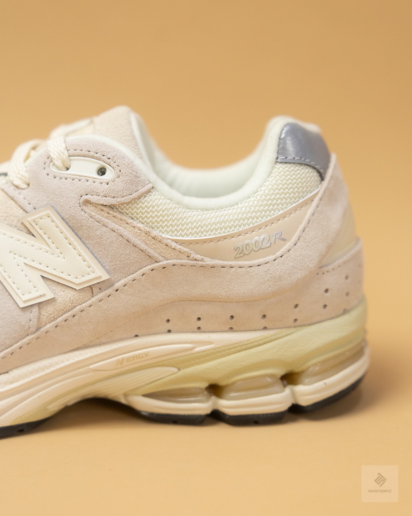 New Balance 2002R sneaker