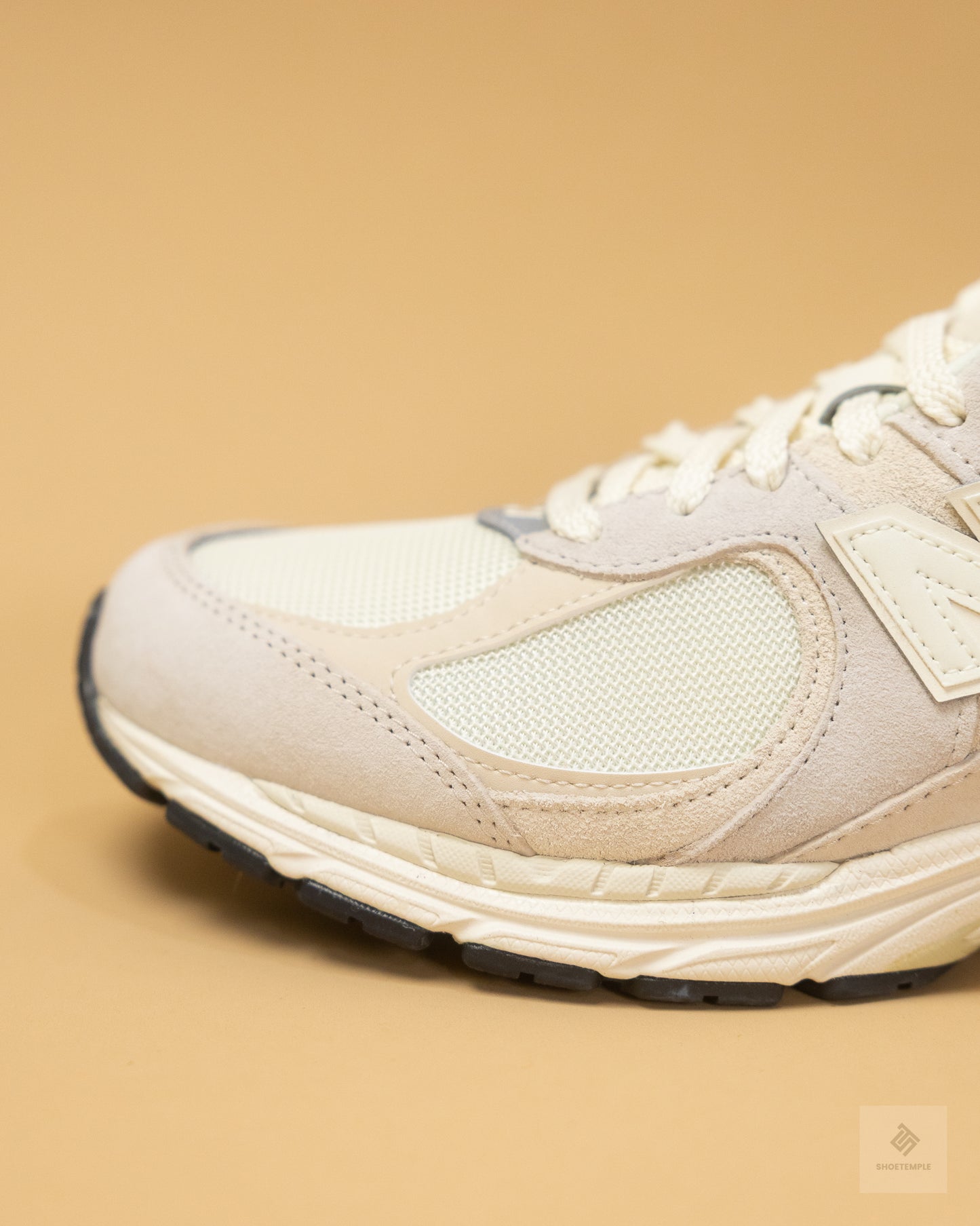 New Balance 2002R sneaker
