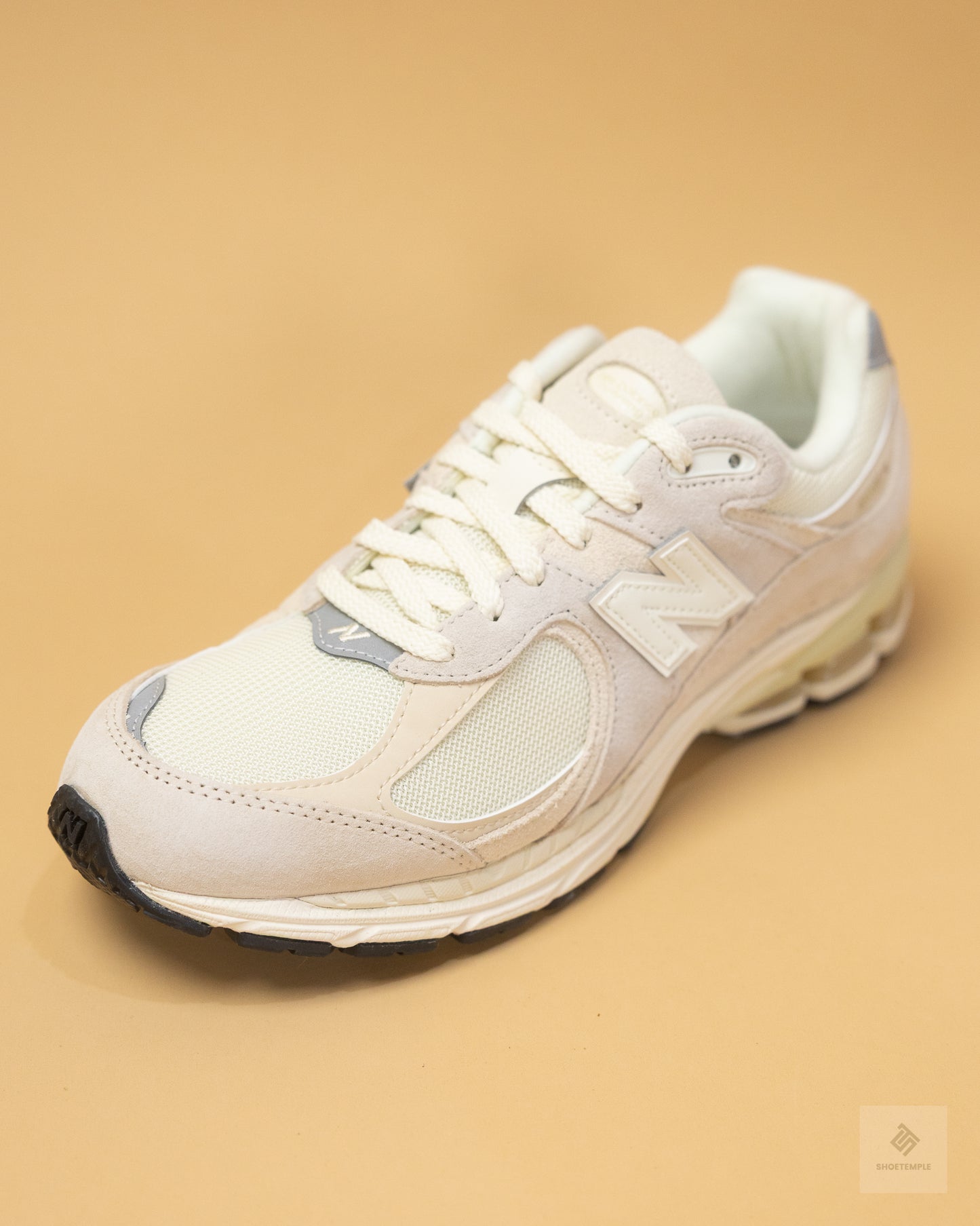 New Balance 2002R sneaker