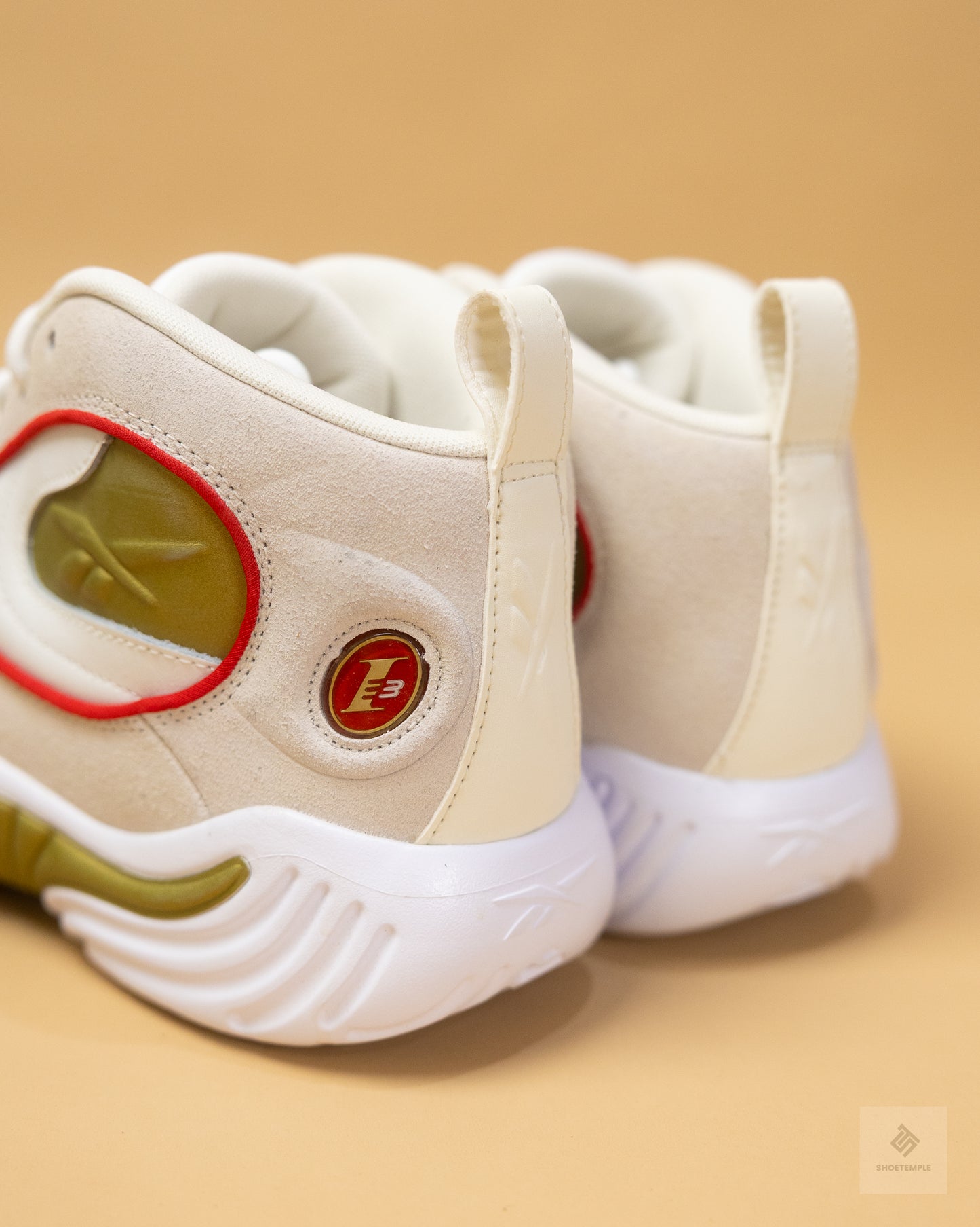 Reebok Answer III - Chalk/Vector Red/Gold