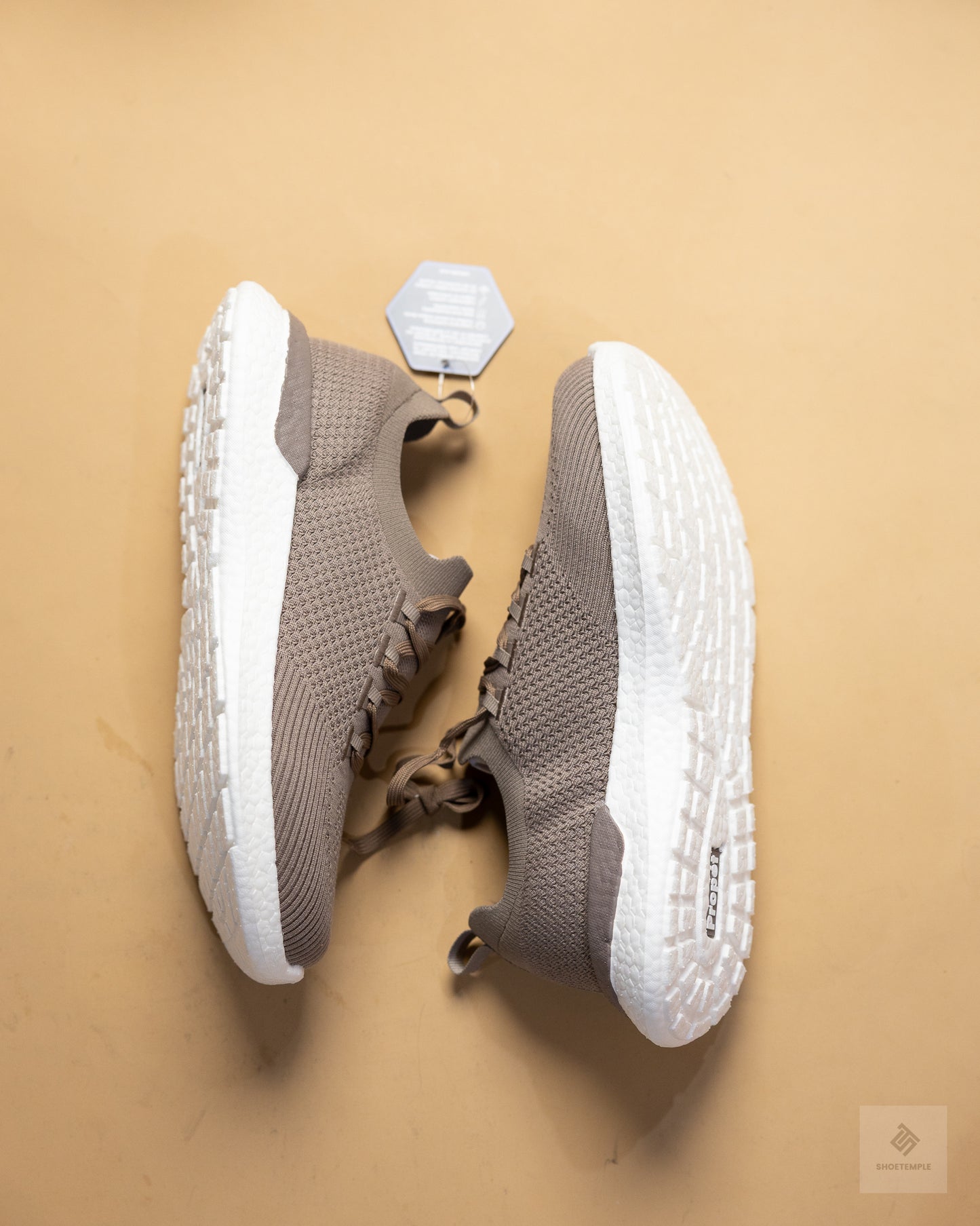 Propét B10 Unite Men's Knit Sneaker – Taupe