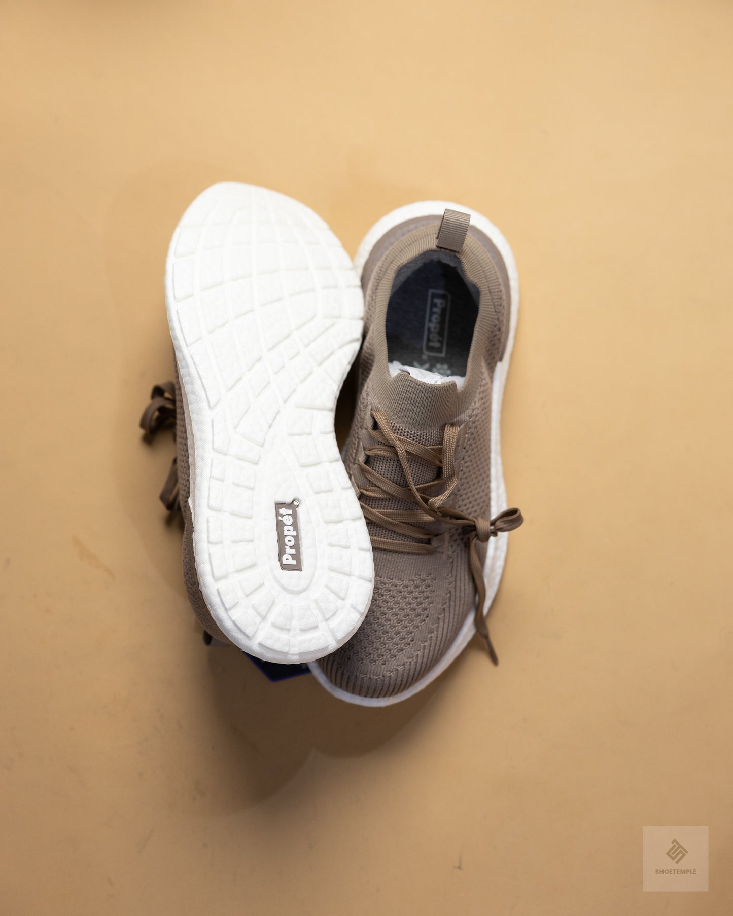 Propét B10 Unite Men's Knit Sneaker – Taupe