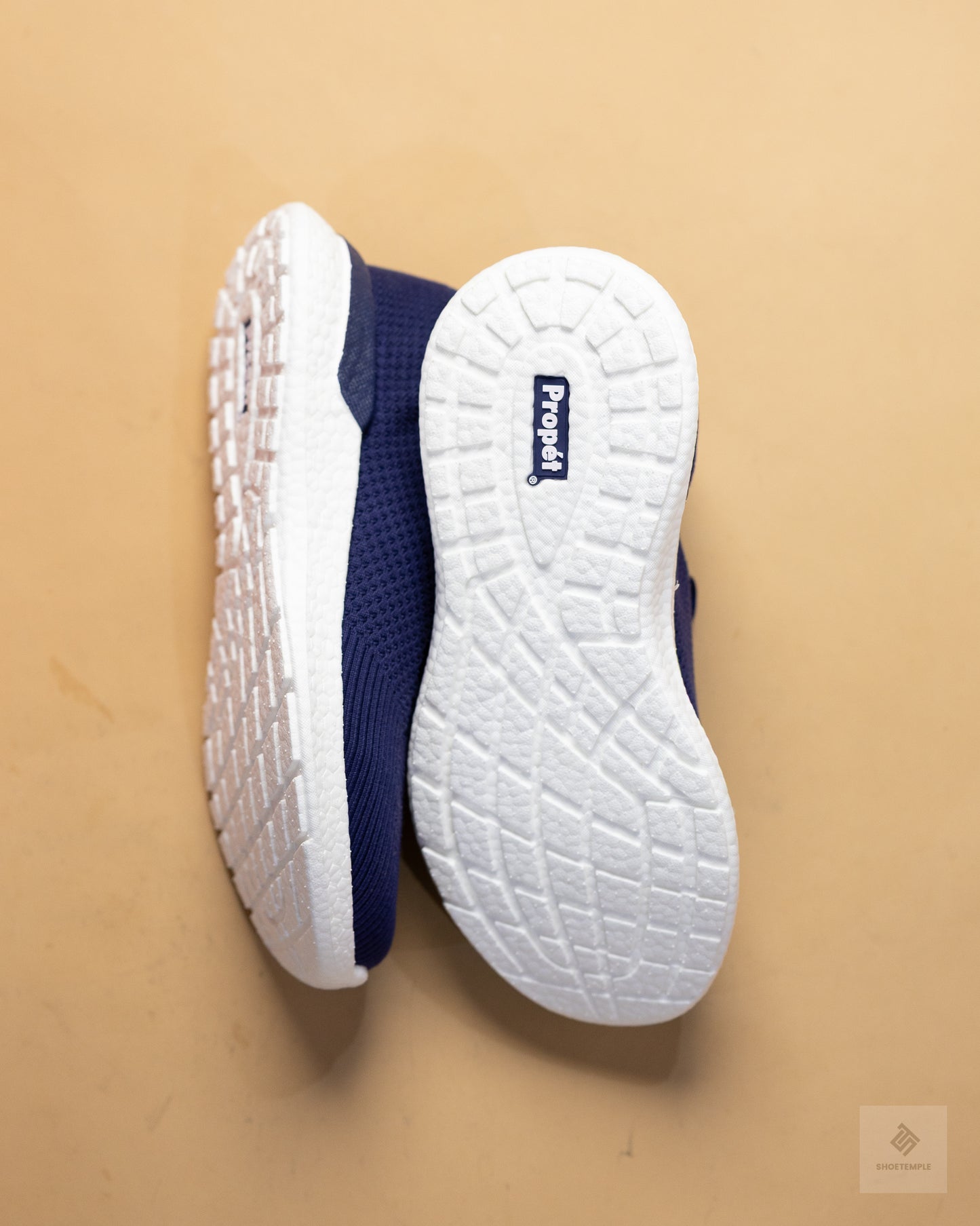 Propét B10 Unite Men's Knit Sneaker