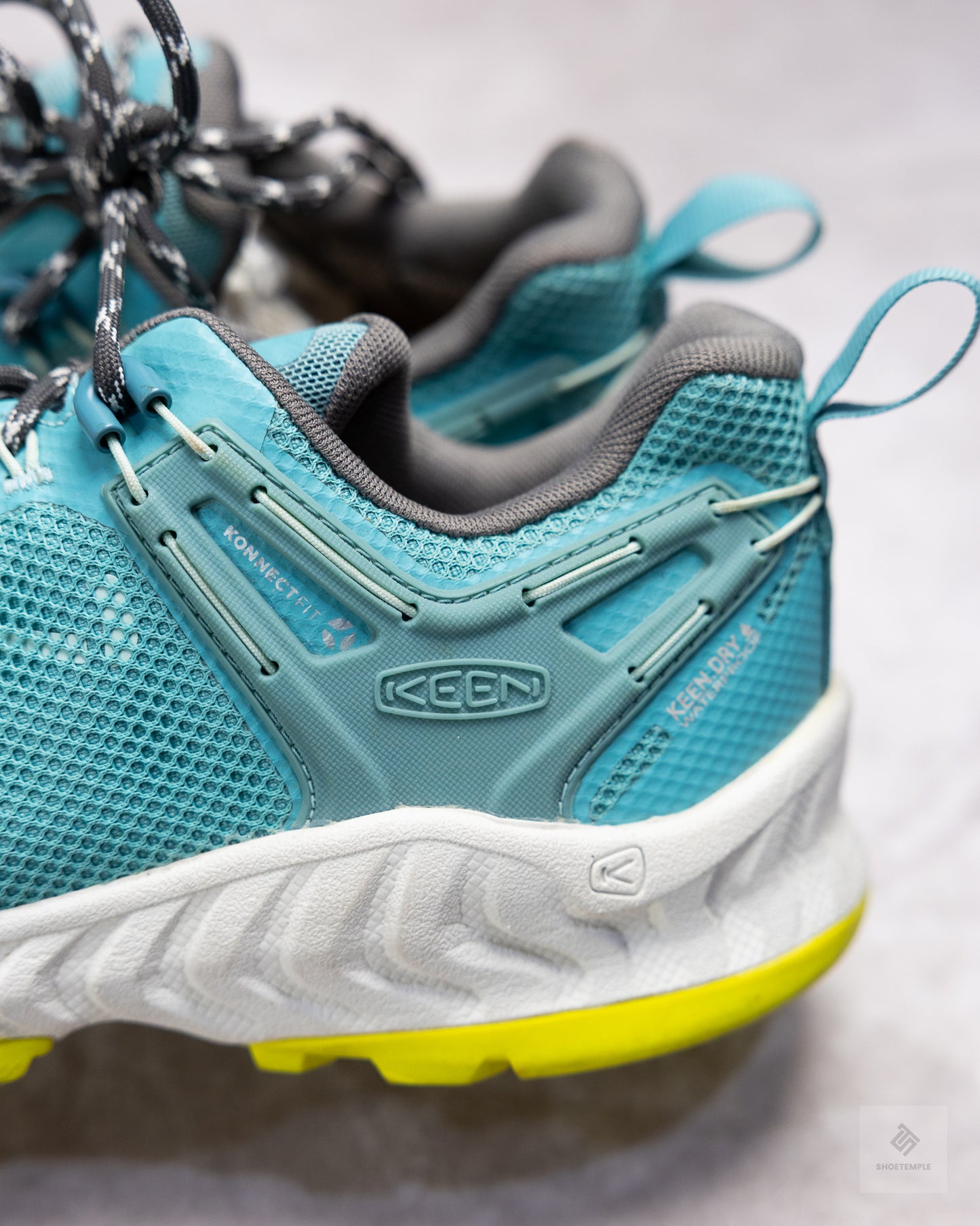 KEEN NXIS EVO Waterproof hiking shoes