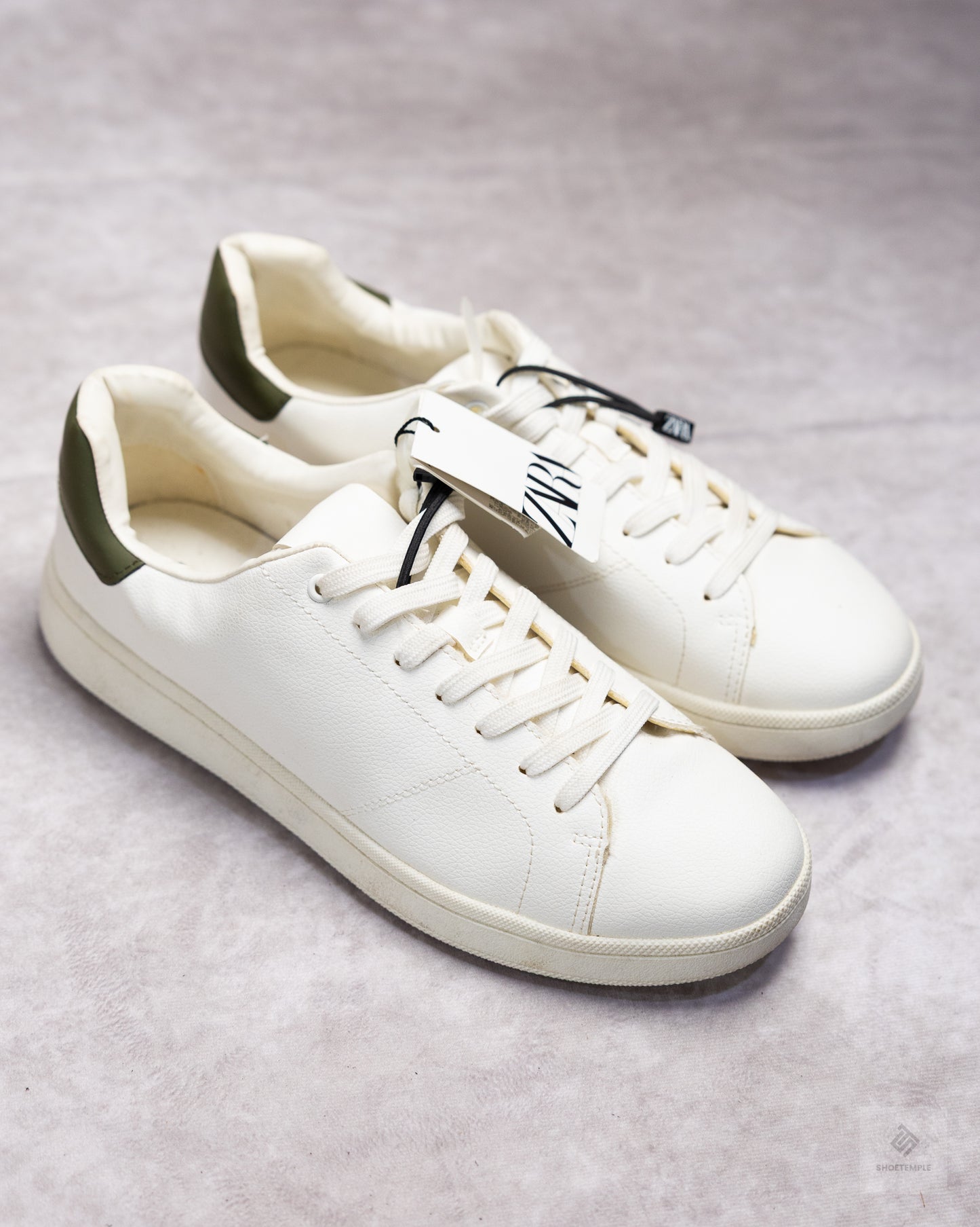Zara Sneakers - White