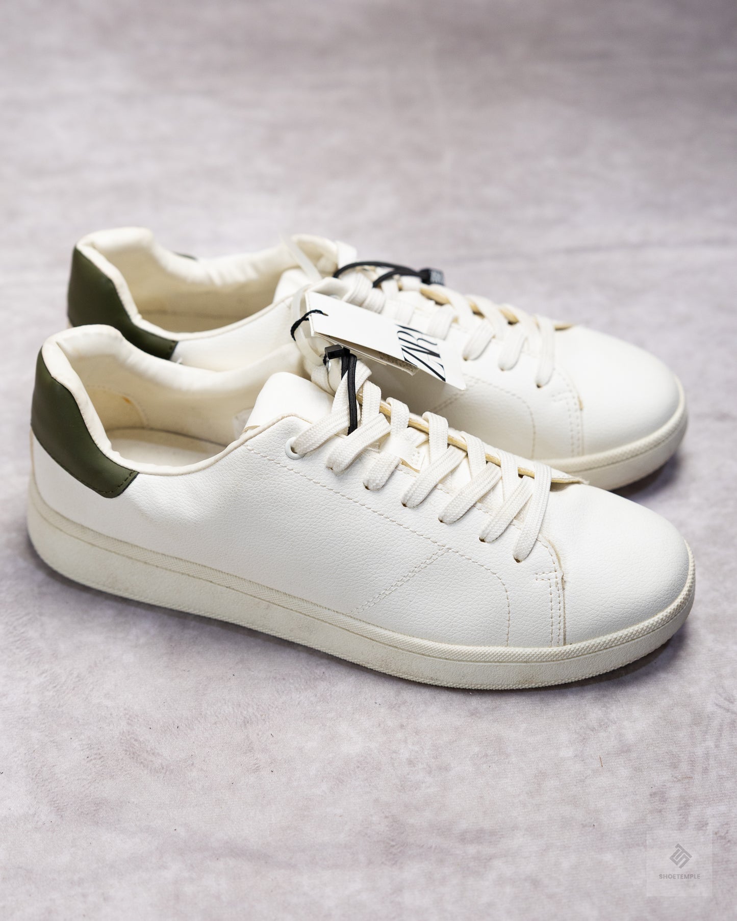 Zara Sneakers - White