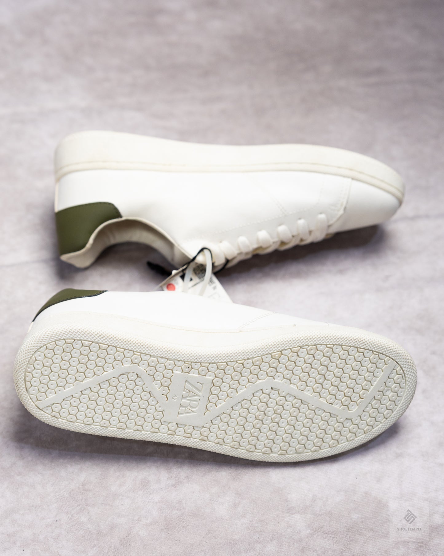 Zara Sneakers - White