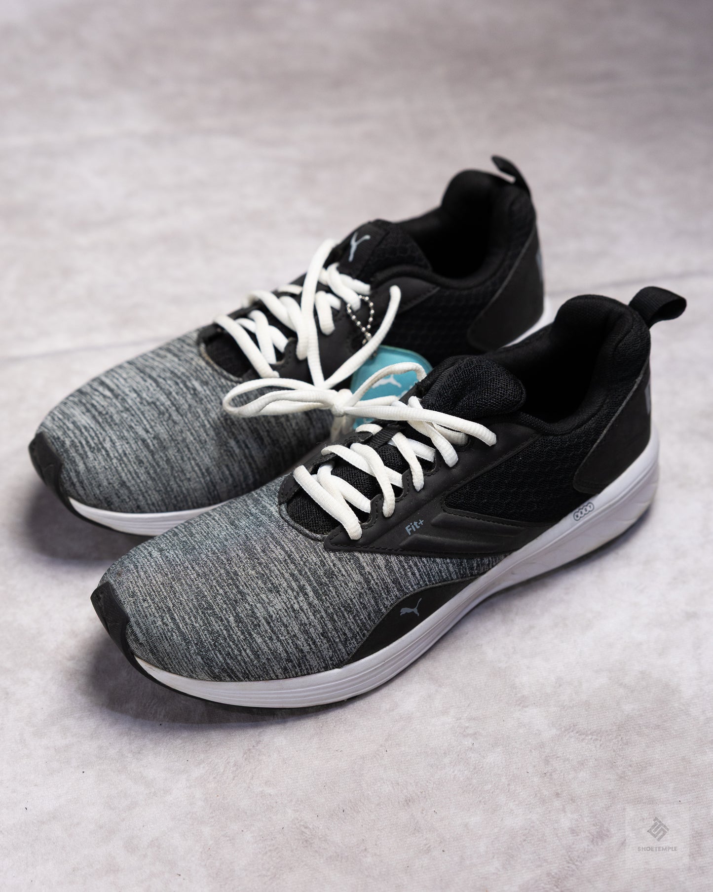 Puma NRGY Comet sneakers