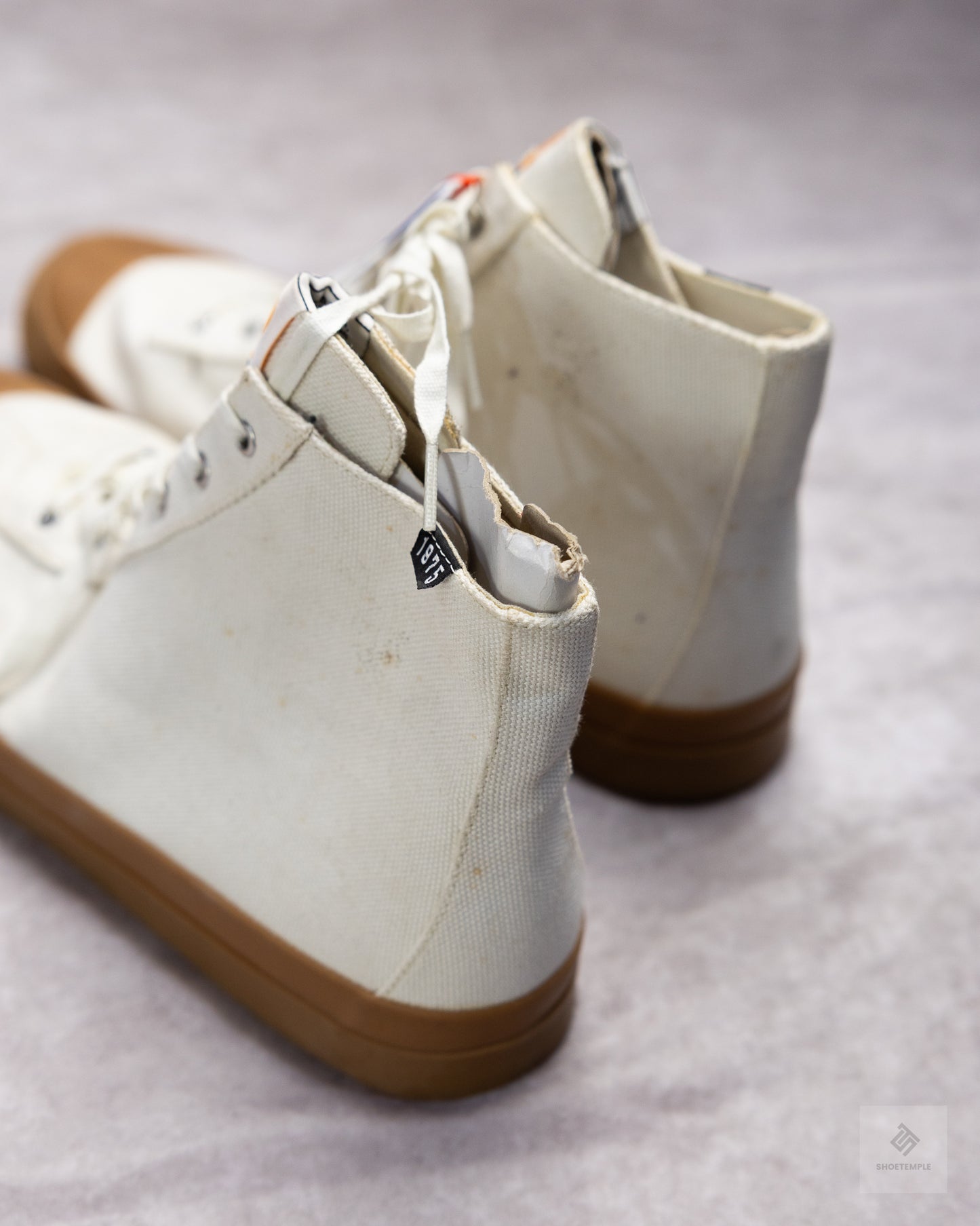Camper Camaleon 1975 white canvas high-top sneakers