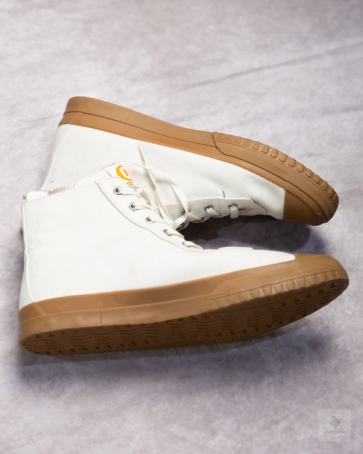 Camper Camaleon 1975 white canvas high-top sneakers