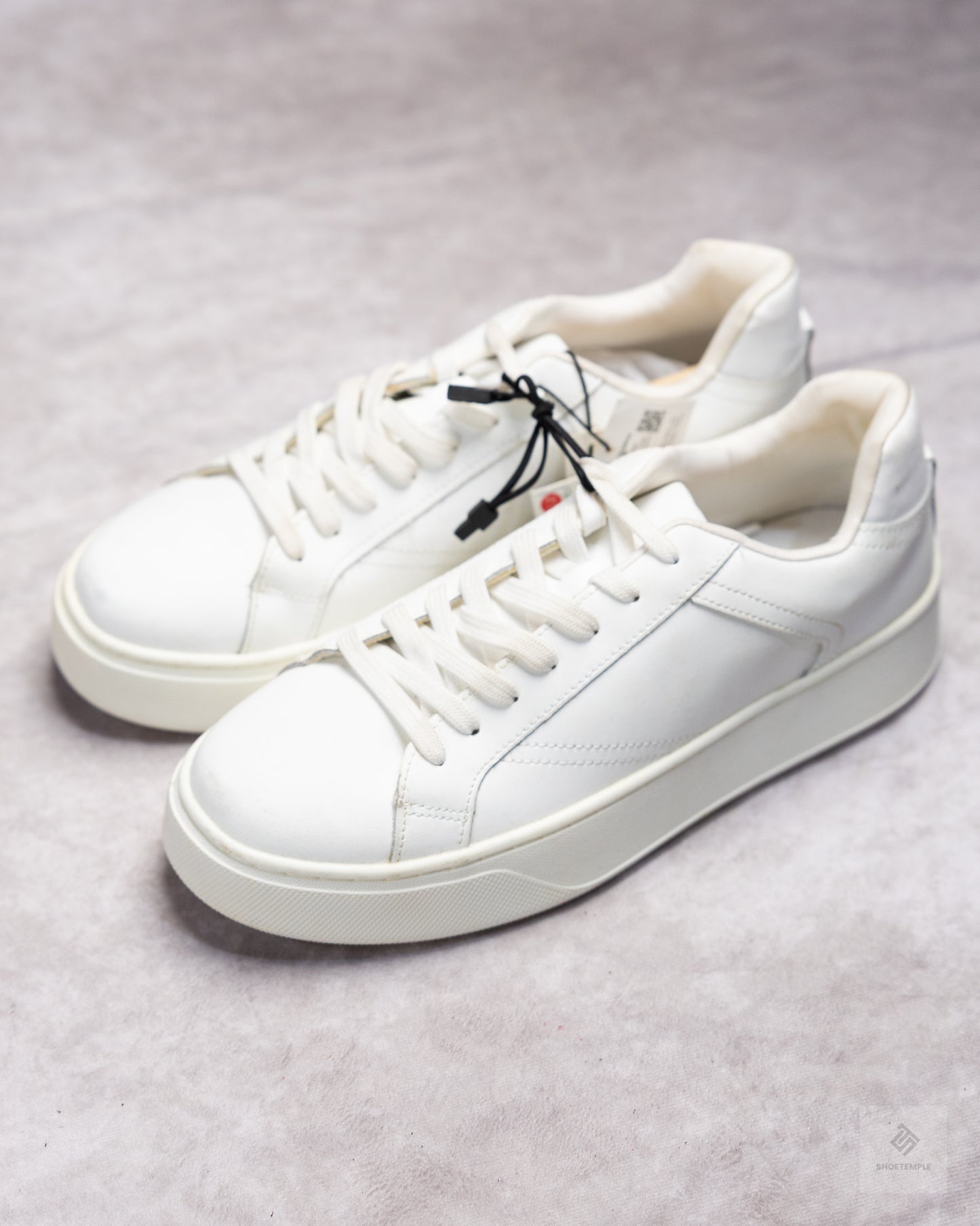 Zara Sneakers - White
