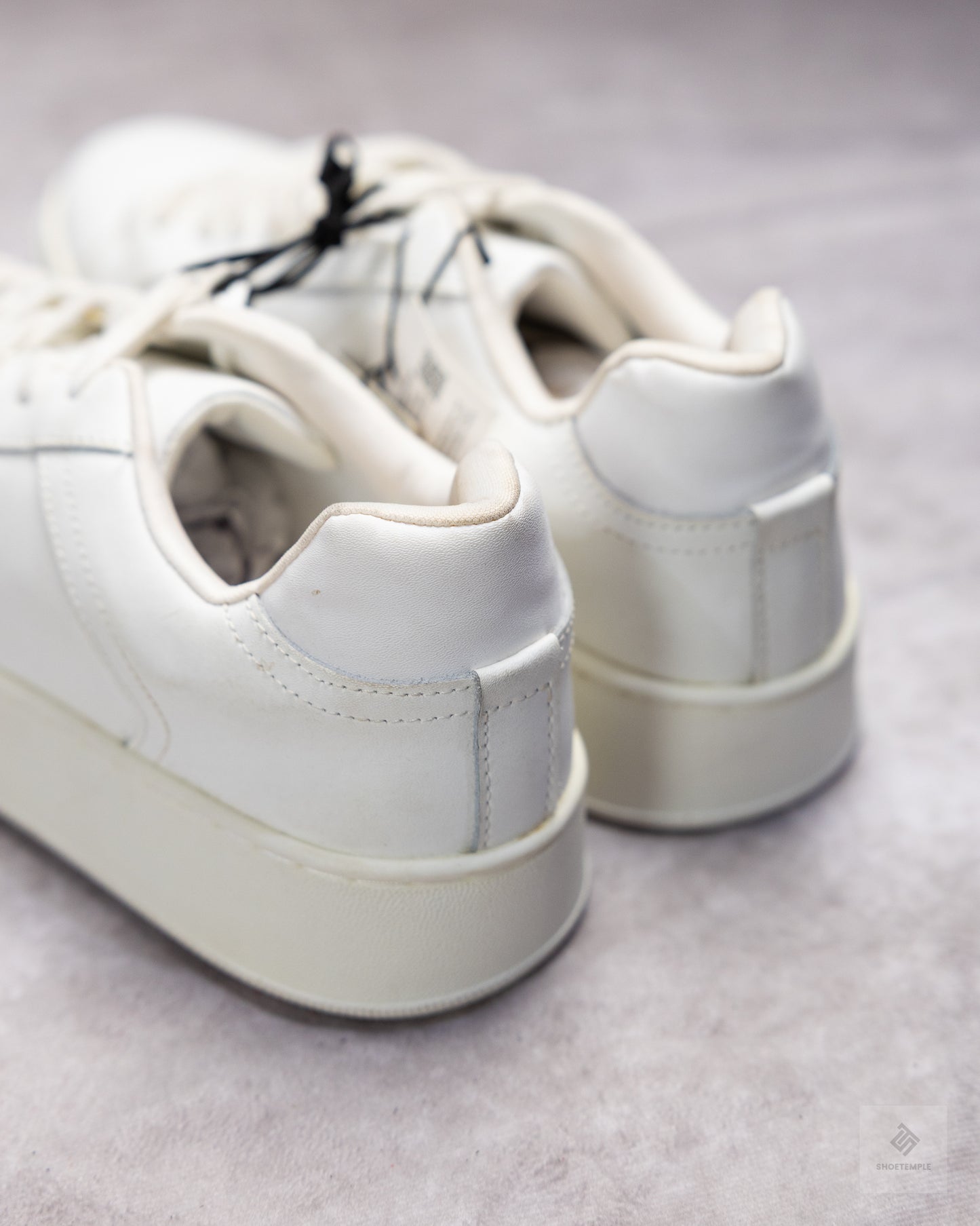 Zara Sneakers - White