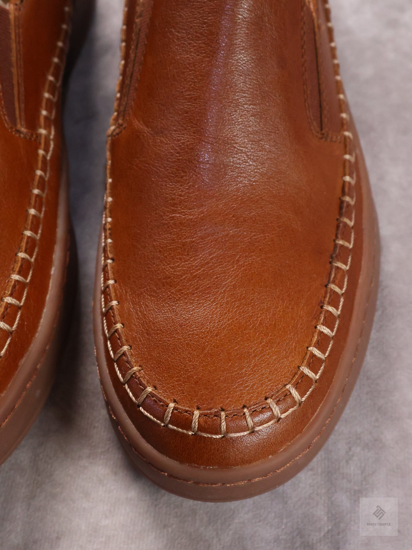 Alignbrand Ventura Slip-On Leather Sneaker