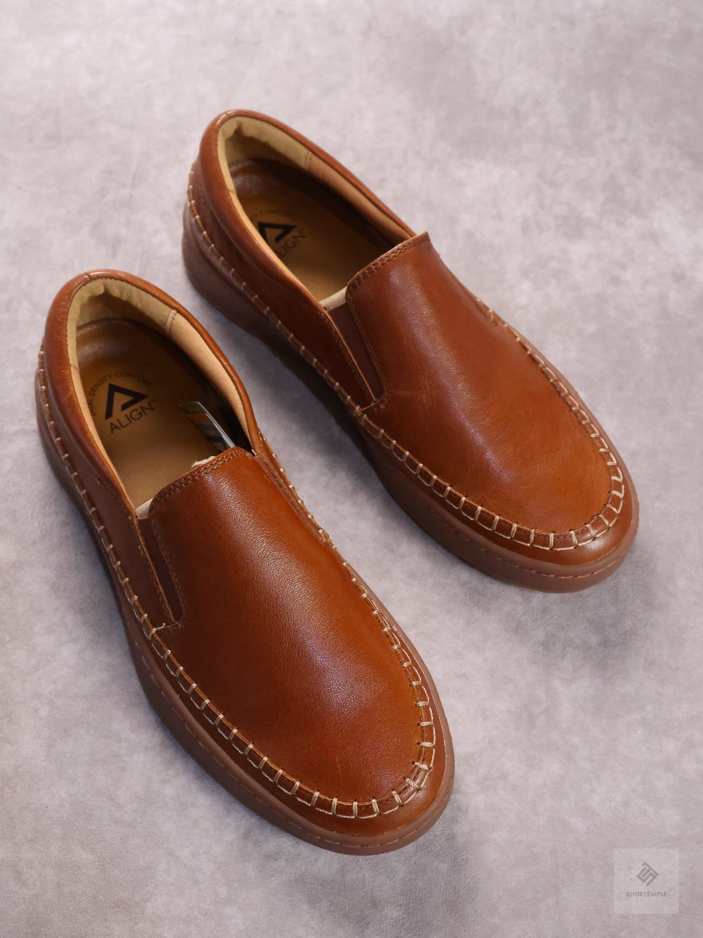 Alignbrand Ventura Slip-On Leather Sneaker