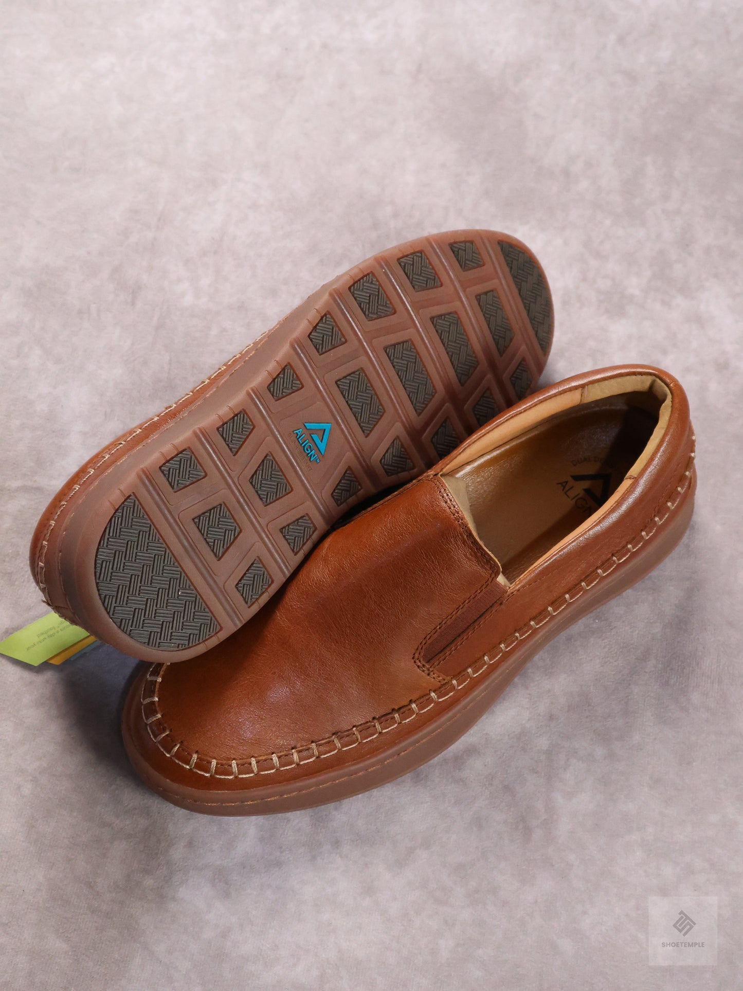 Alignbrand Ventura Slip-On Leather Sneaker