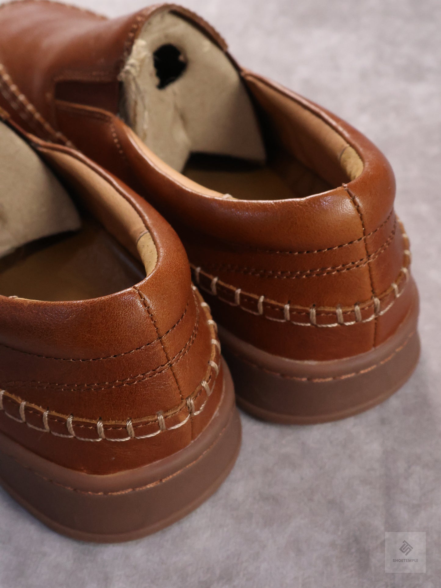 Alignbrand Ventura Slip-On Leather Sneaker