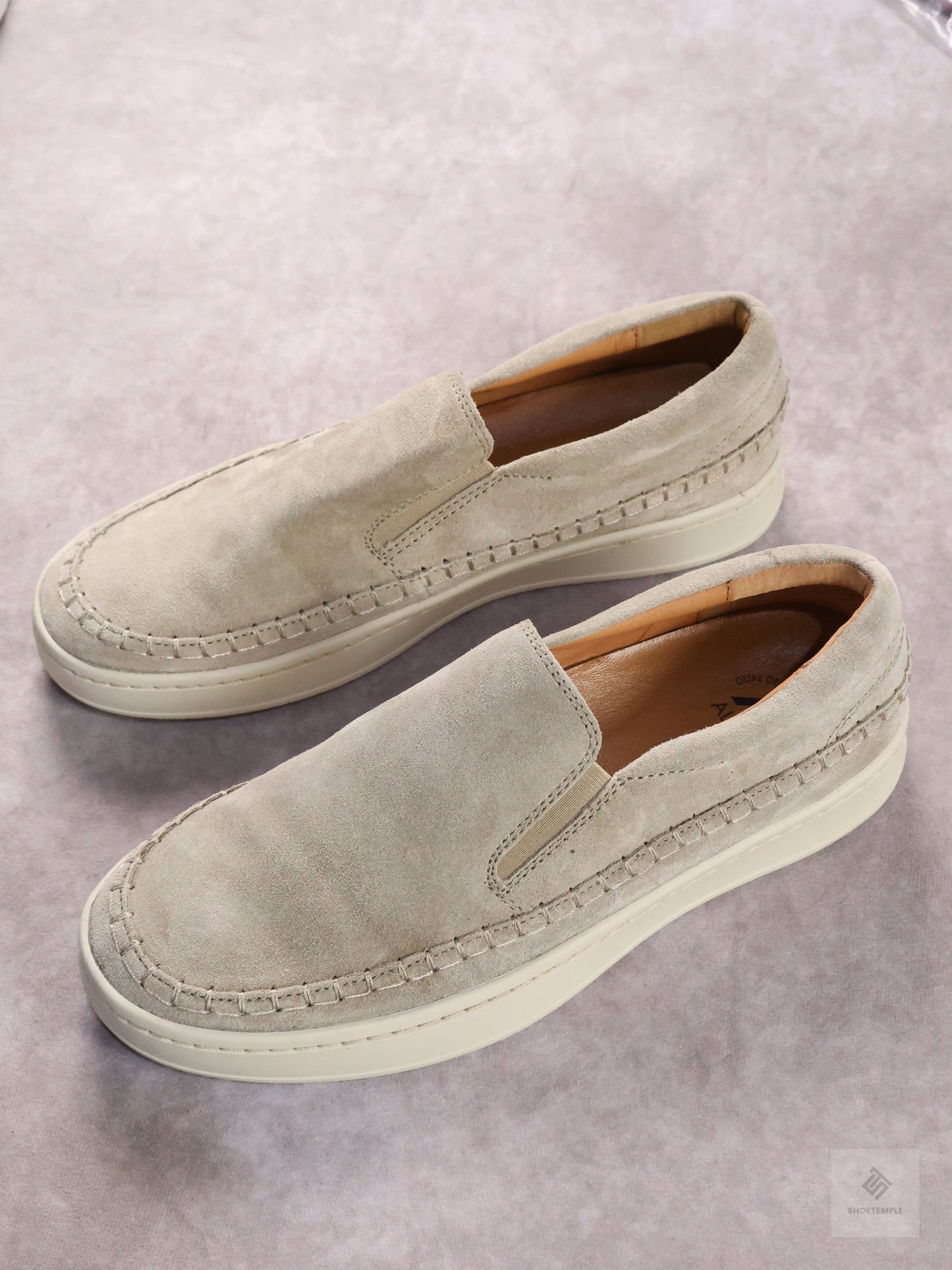 Alignbrand Ventura Slip-On Suede Sneaker