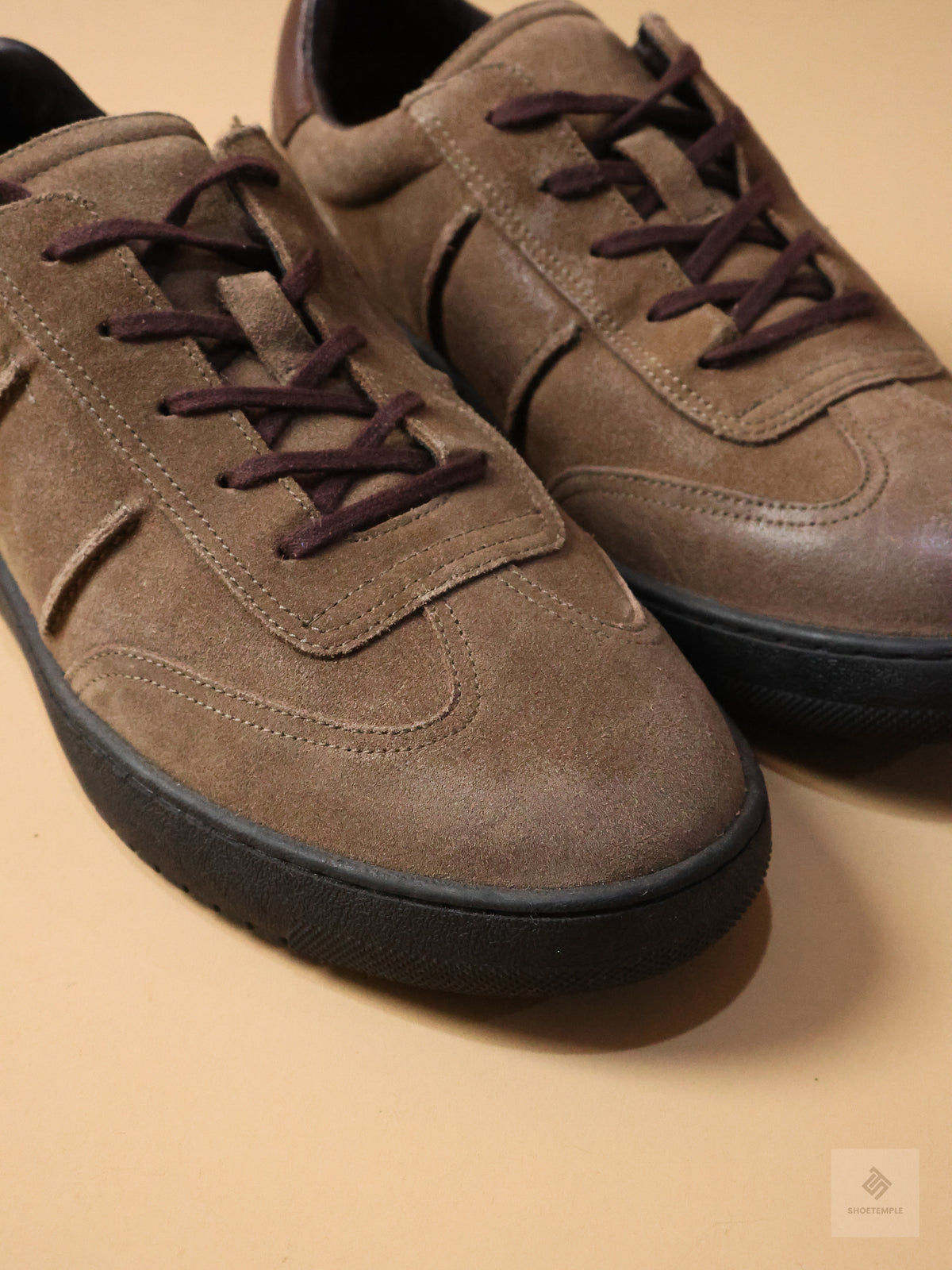 ROAN Beige Suede Sneaker