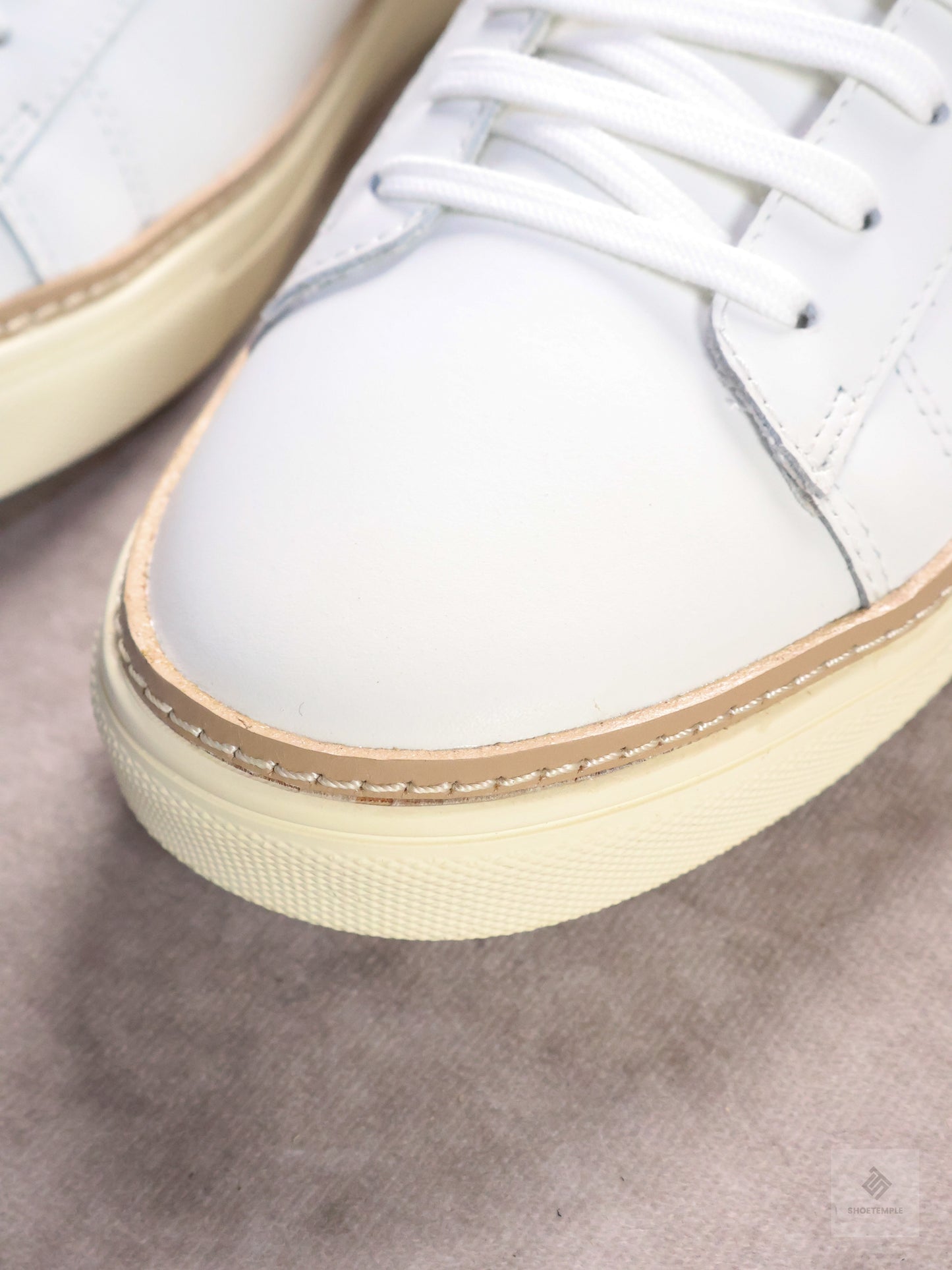 Oliver Cabell Low 1 Pro