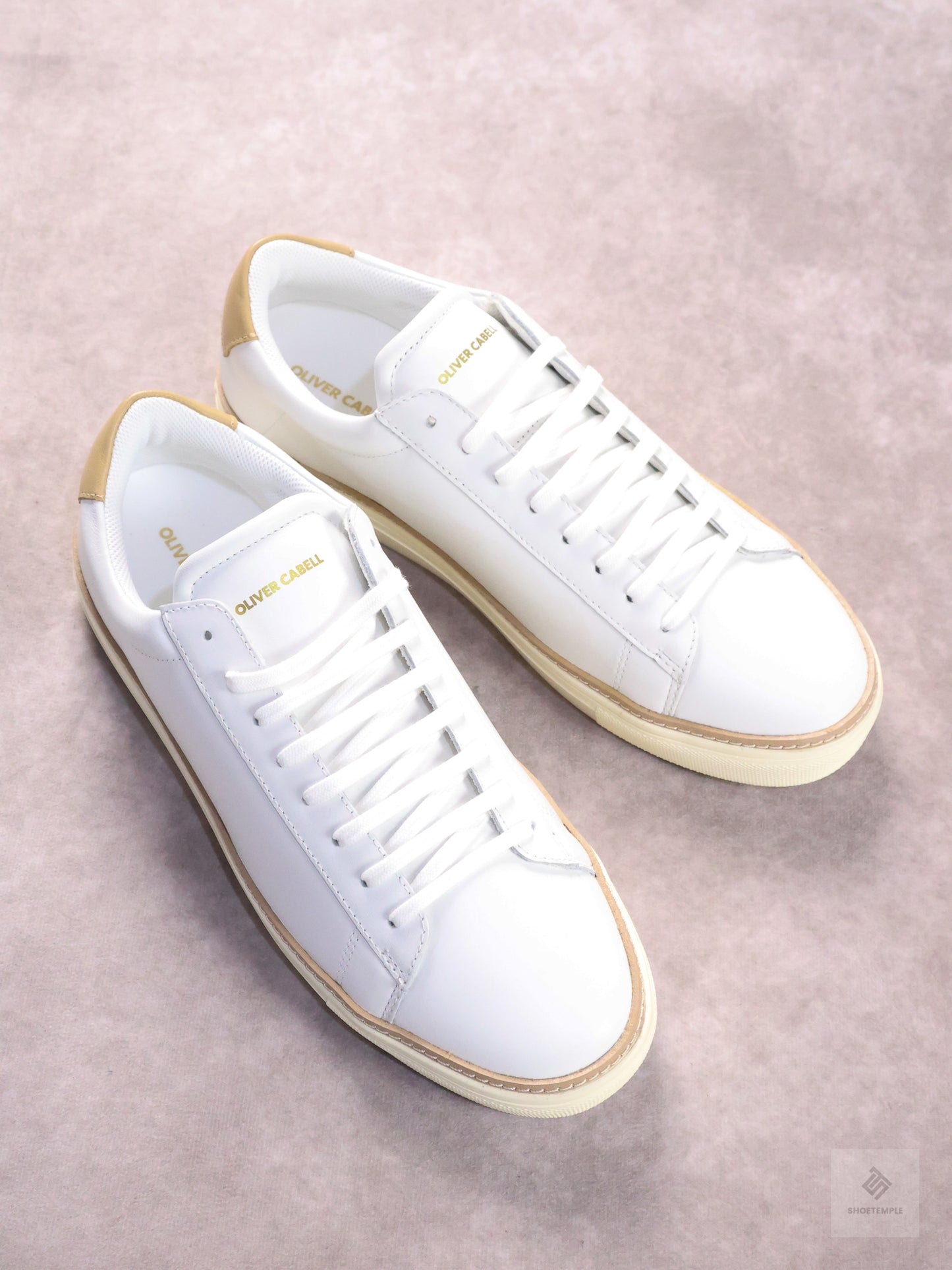 Oliver Cabell Low 1 Pro